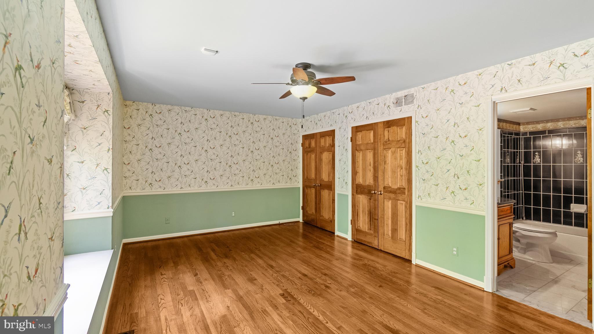 HUNTINGTON WOODS - Residential