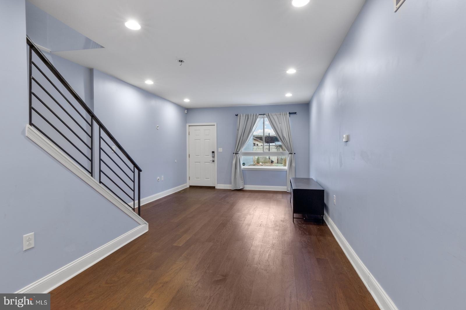 POINT BREEZE - Residential Lease