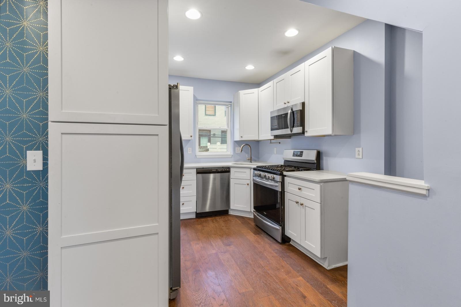 POINT BREEZE - Residential Lease