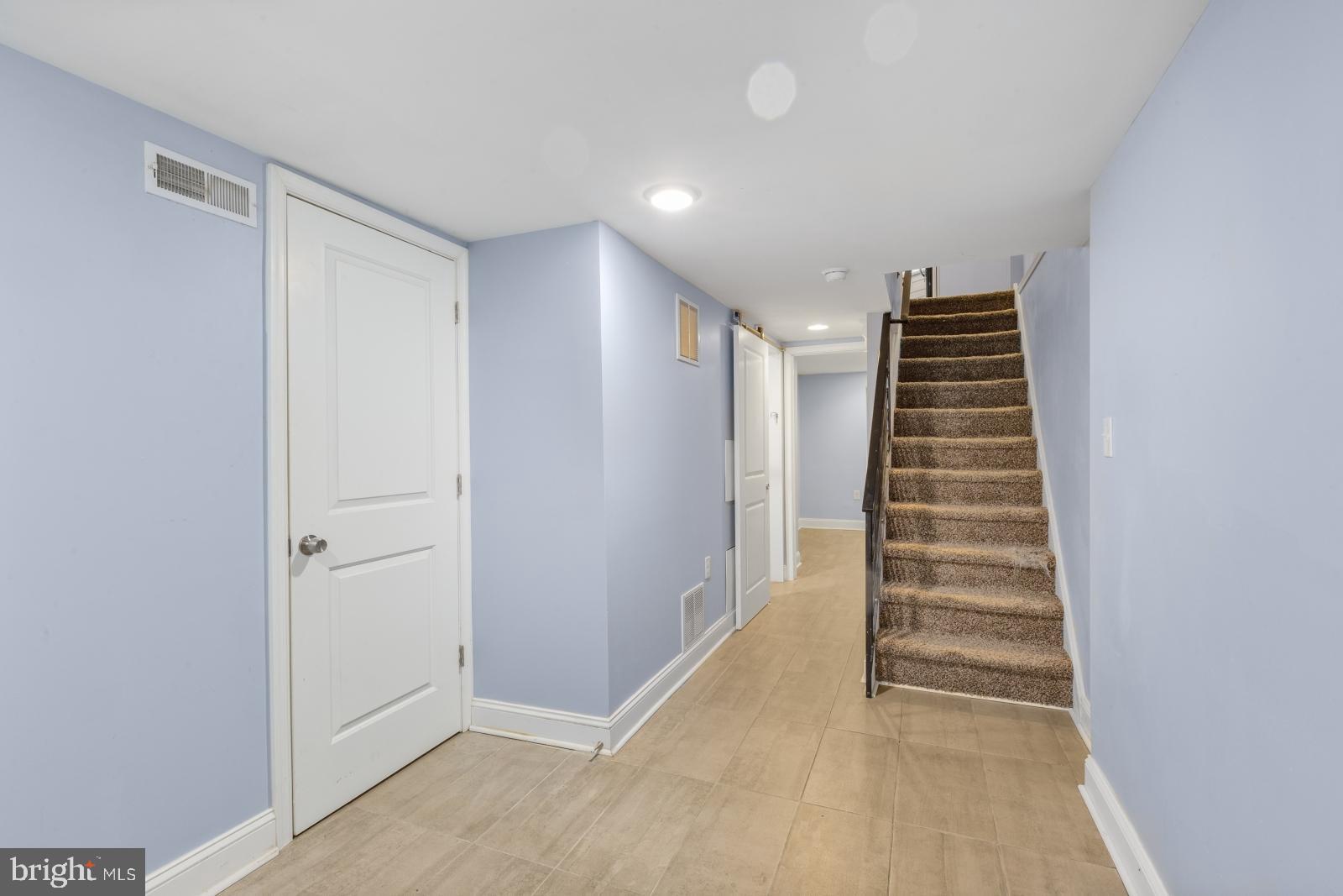 POINT BREEZE - Residential Lease