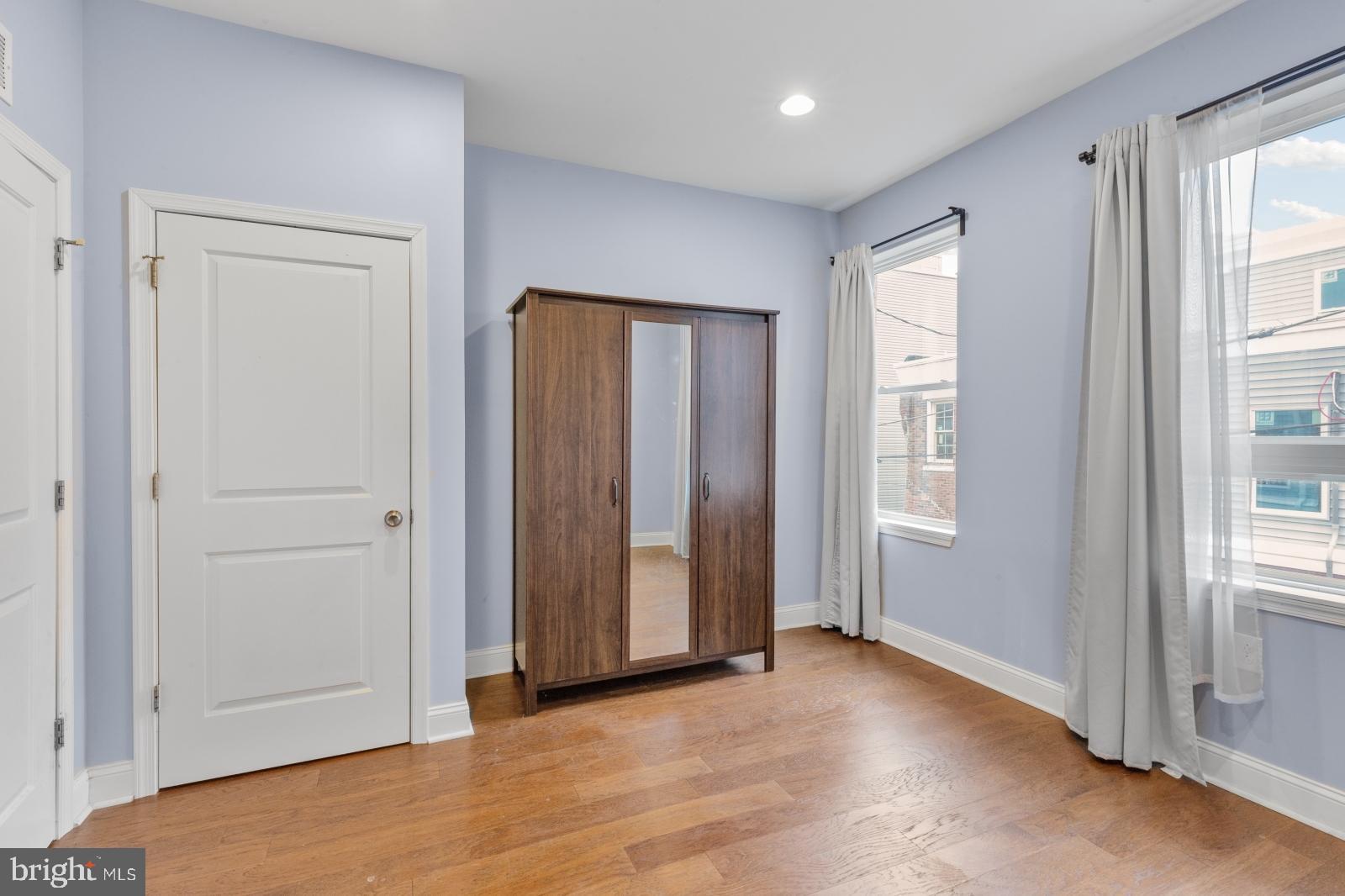 POINT BREEZE - Residential Lease