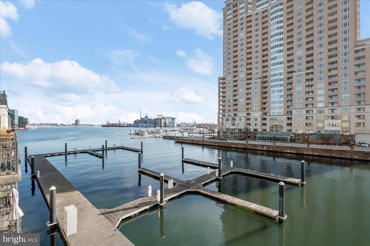 PIER HOMES AT HARBORVIEW - Residential