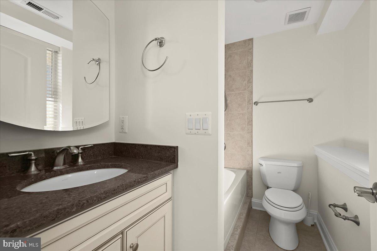 PIER HOMES AT HARBORVIEW - Residential