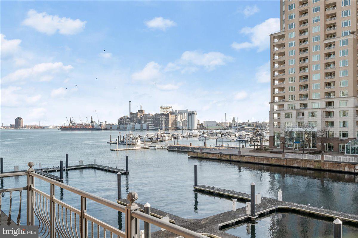 PIER HOMES AT HARBORVIEW - Residential