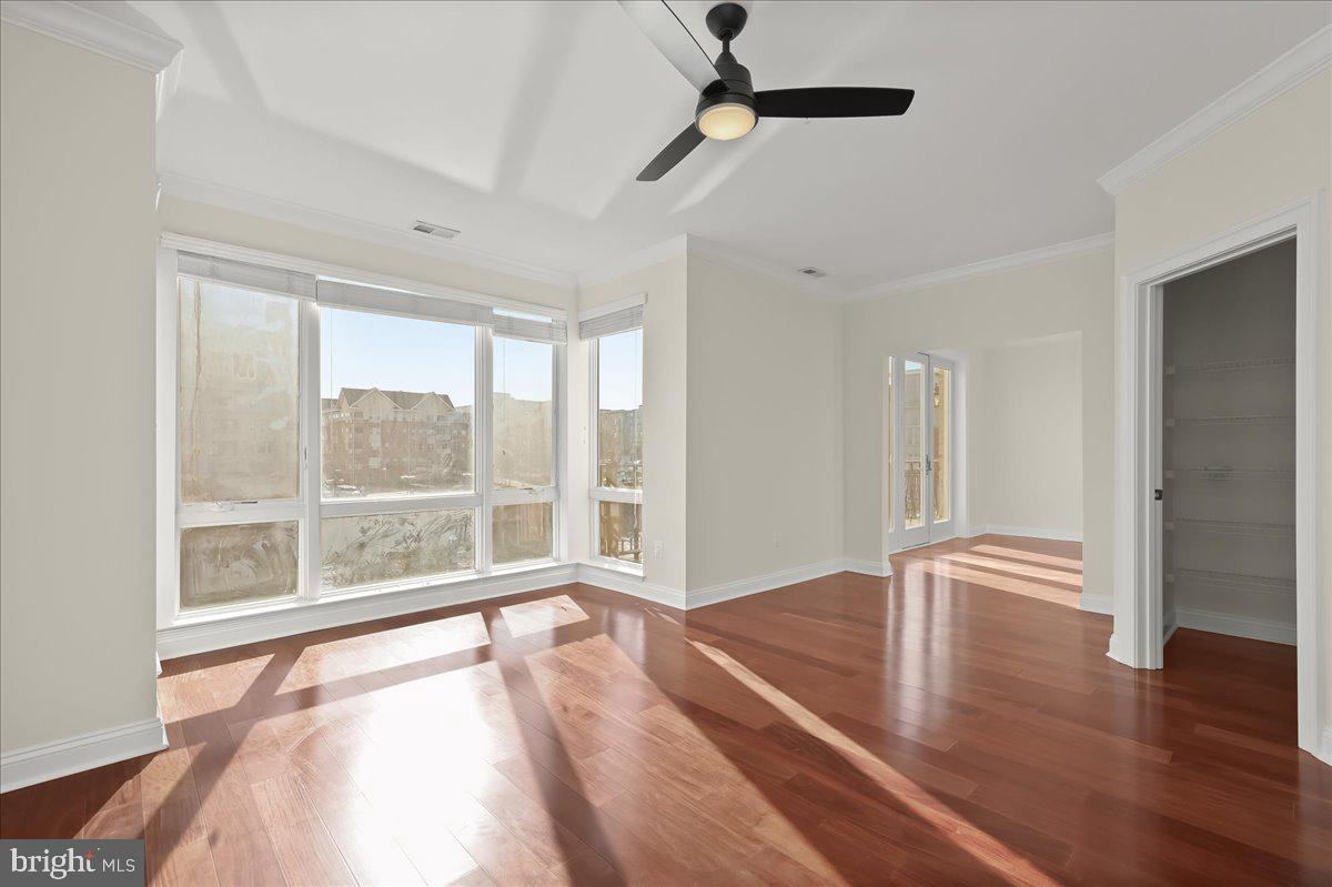 PIER HOMES AT HARBORVIEW - Residential