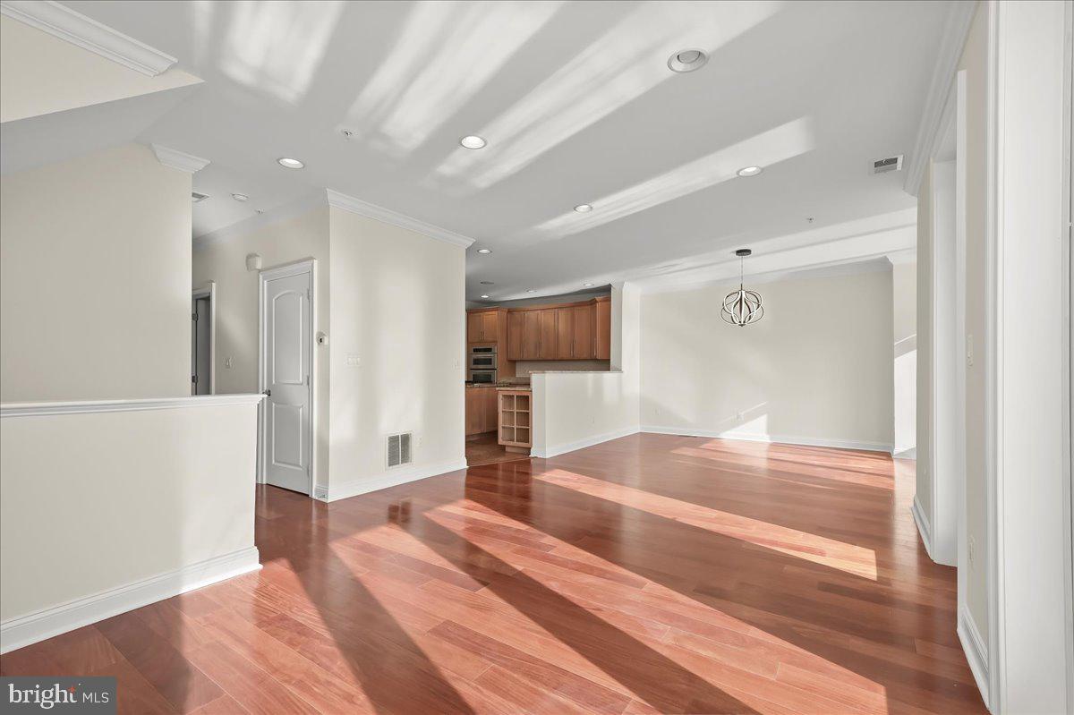 PIER HOMES AT HARBORVIEW - Residential