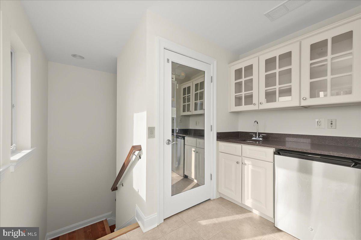 PIER HOMES AT HARBORVIEW - Residential