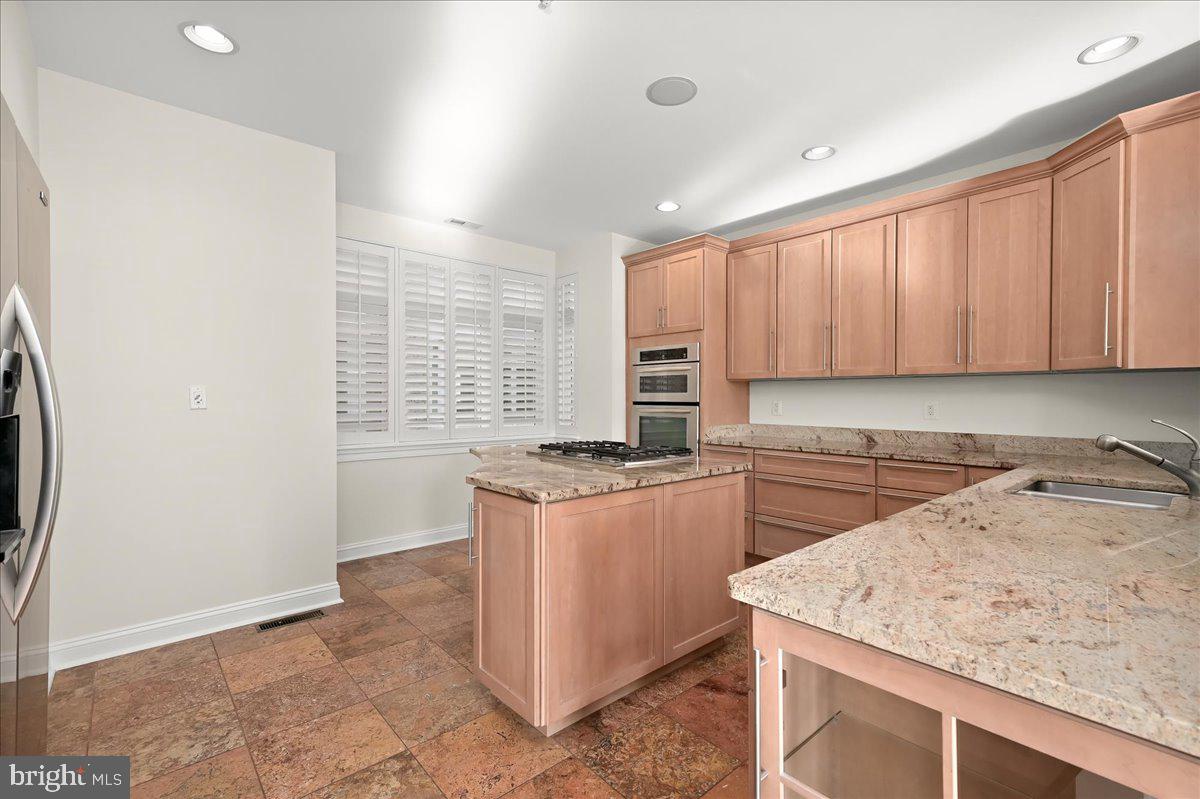 PIER HOMES AT HARBORVIEW - Residential