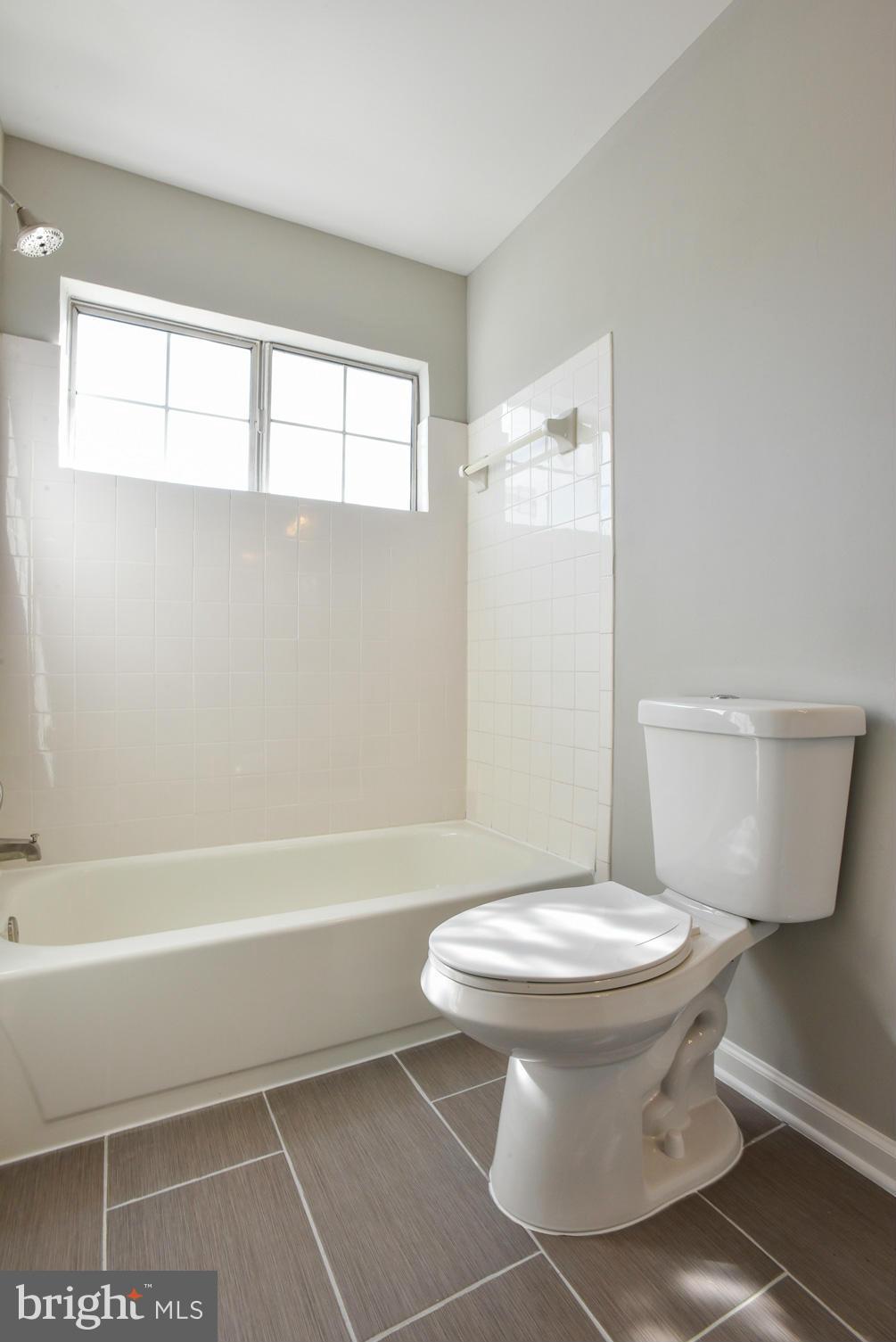 VISTAS AT LAUREL LAKES - Residential