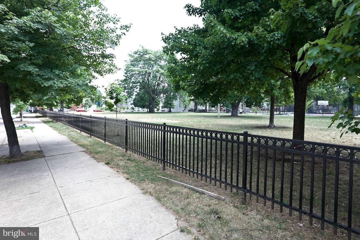 BARCLAY - Residential