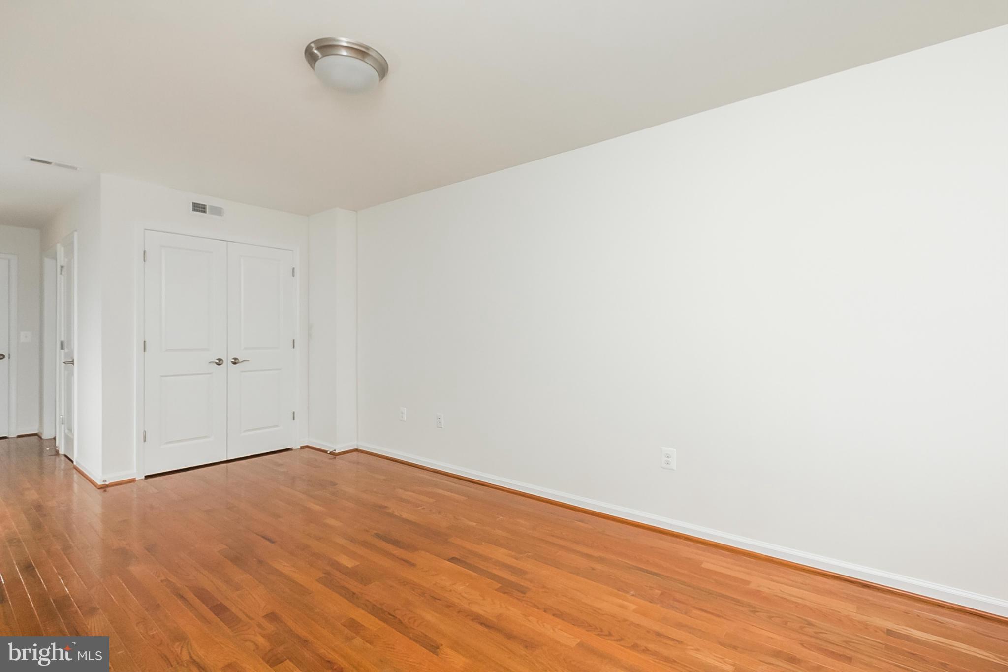 BARCLAY - Residential