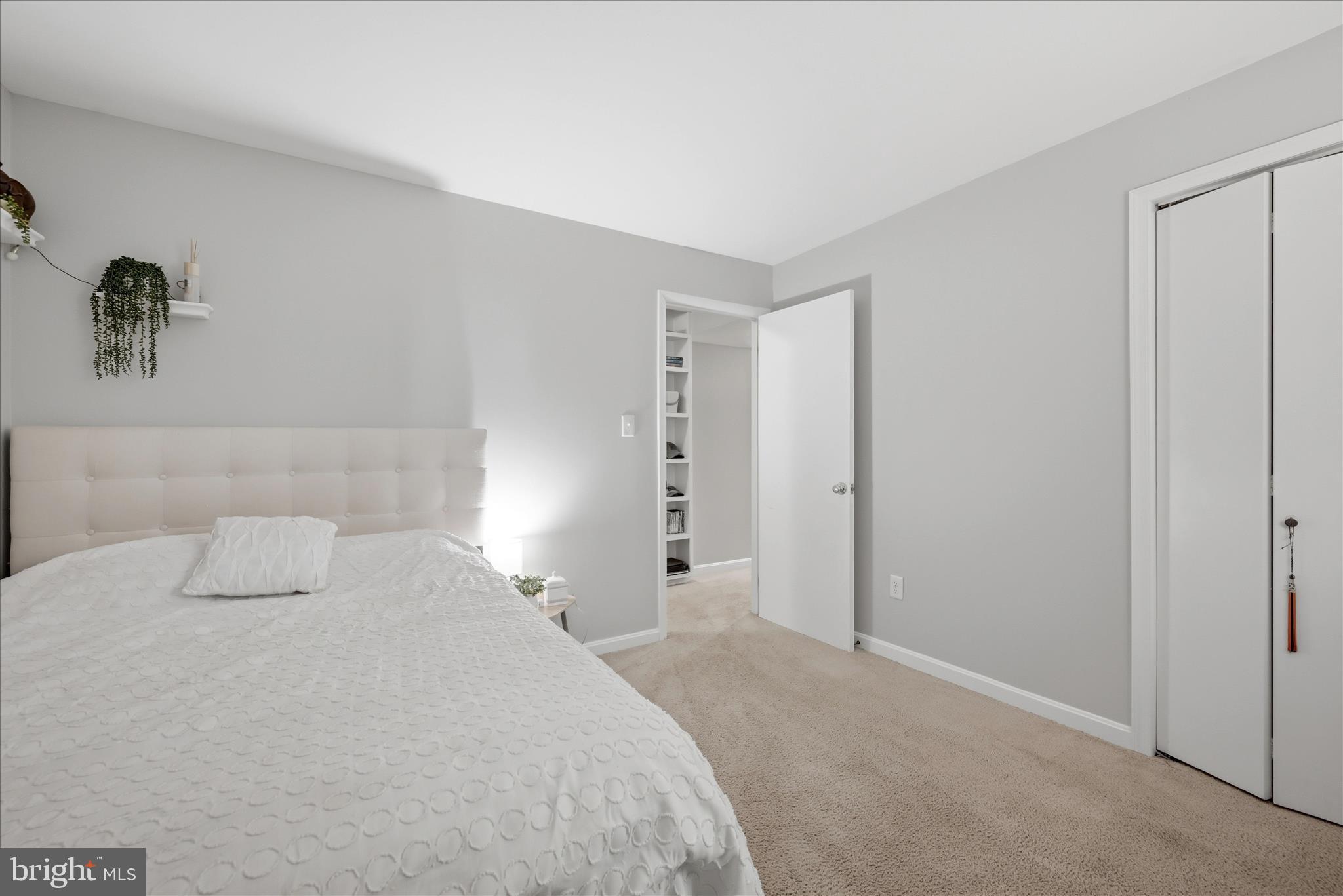 CAREFREE ACRES - Residential
