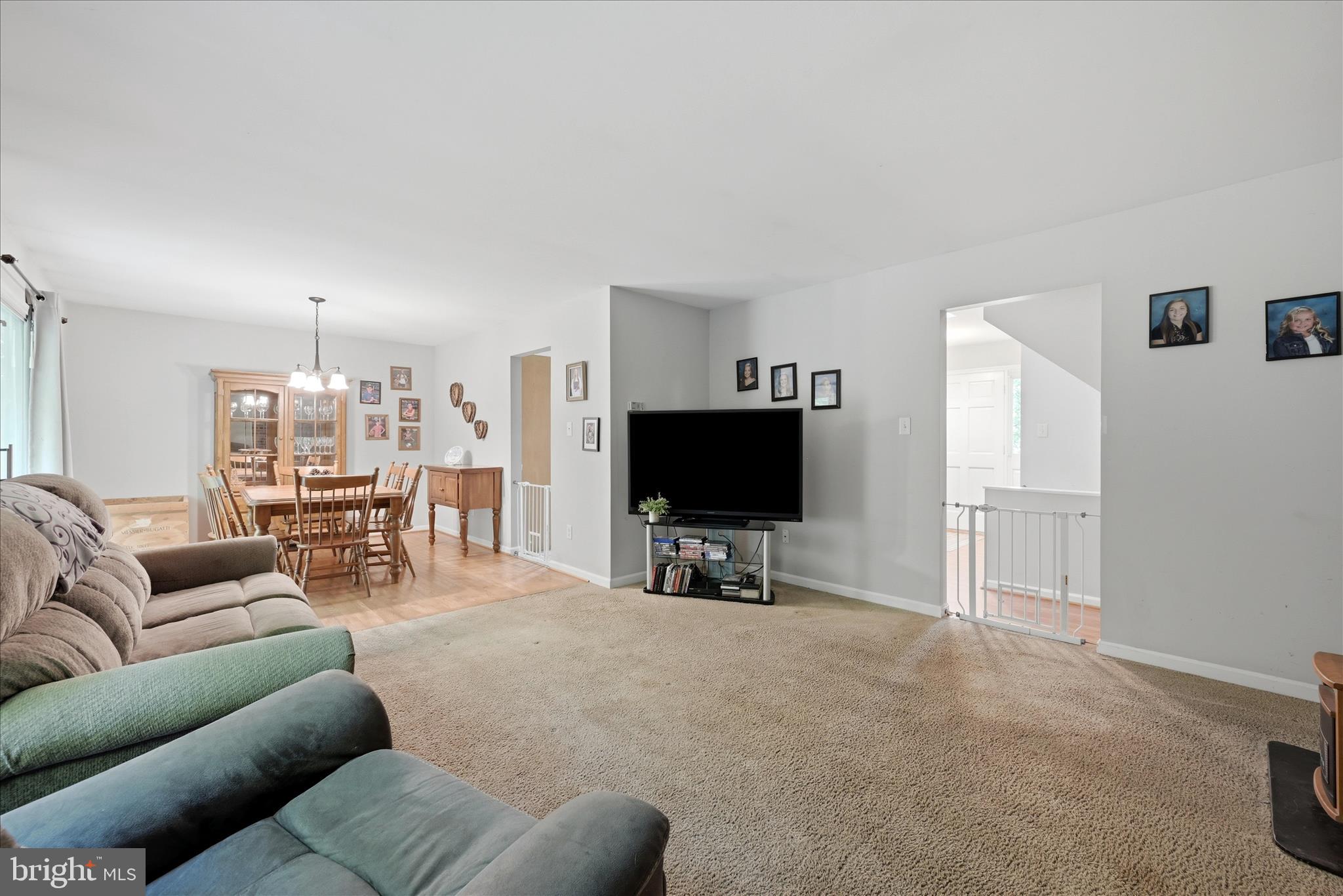 CAREFREE ACRES - Residential