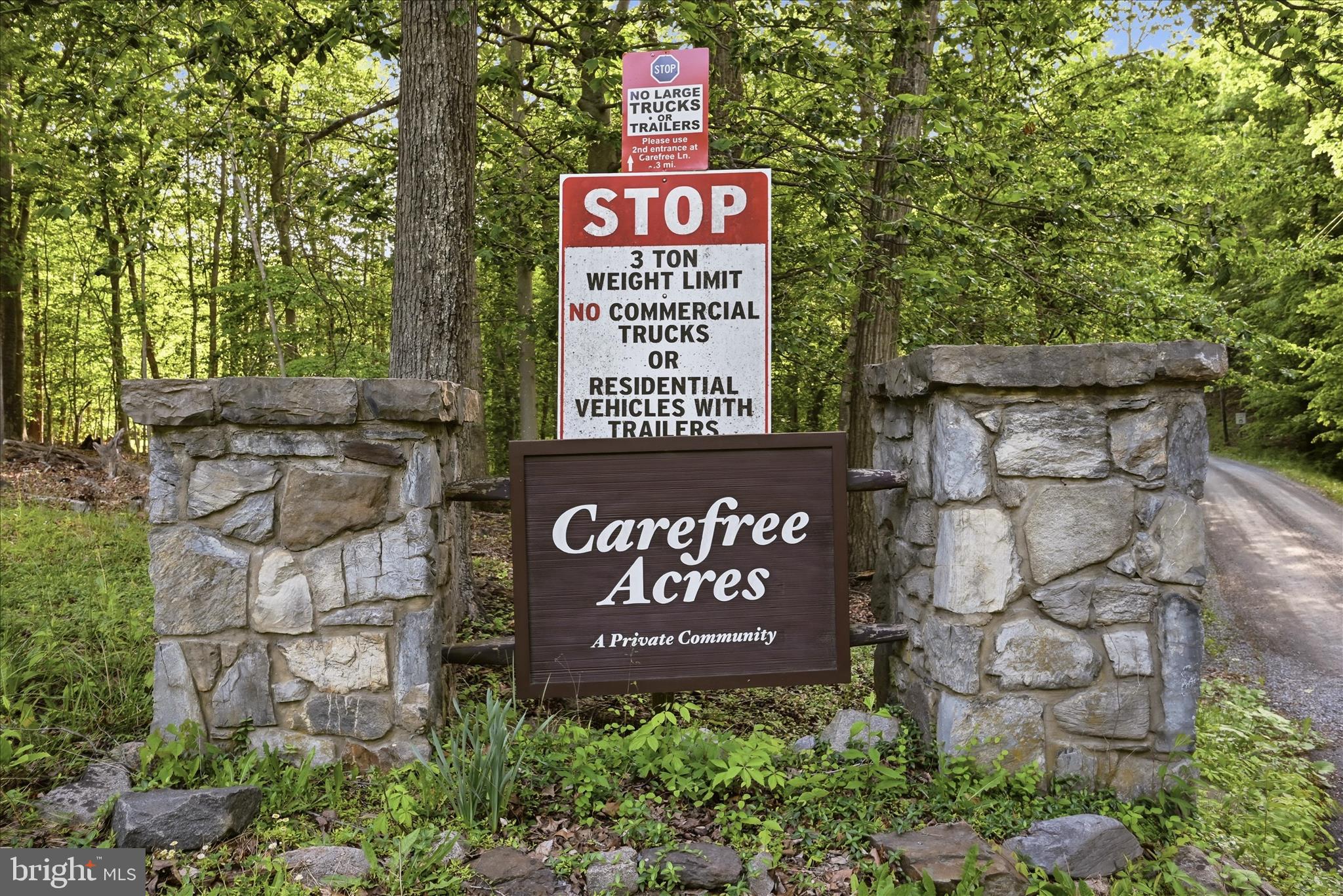 CAREFREE ACRES - Residential