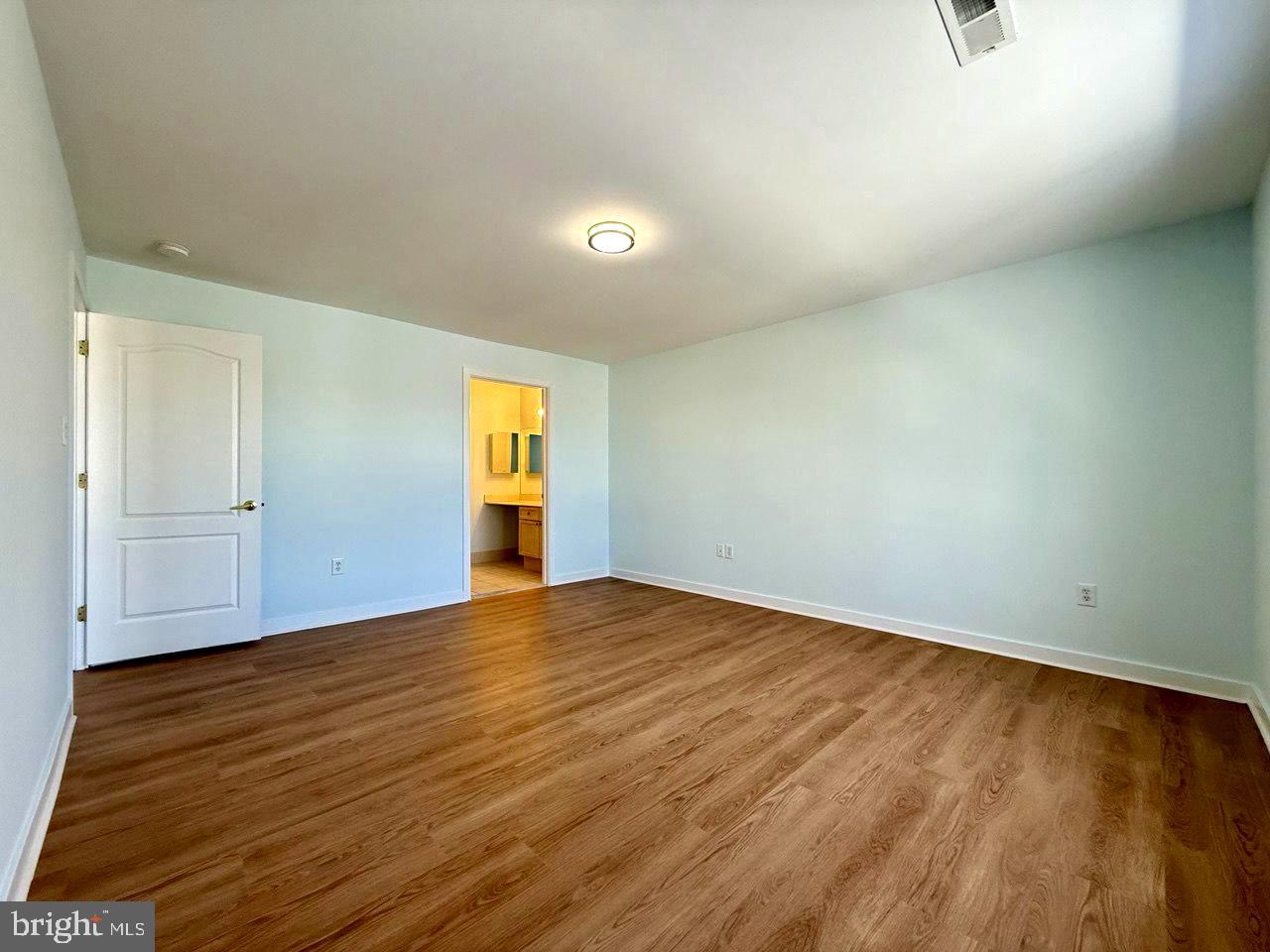 FOUNTAIN POINTE - Residential