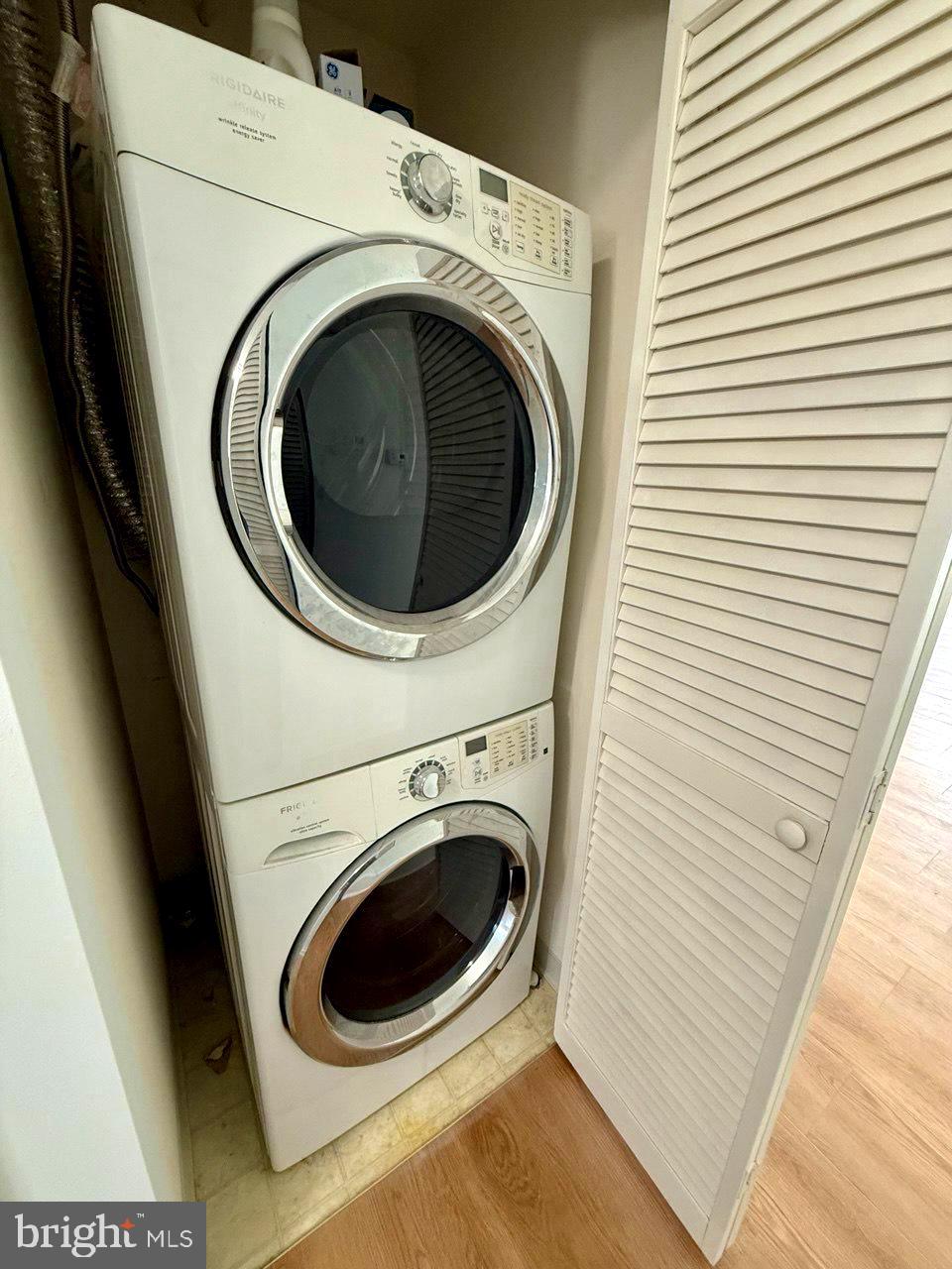 FOUNTAIN POINTE - Residential