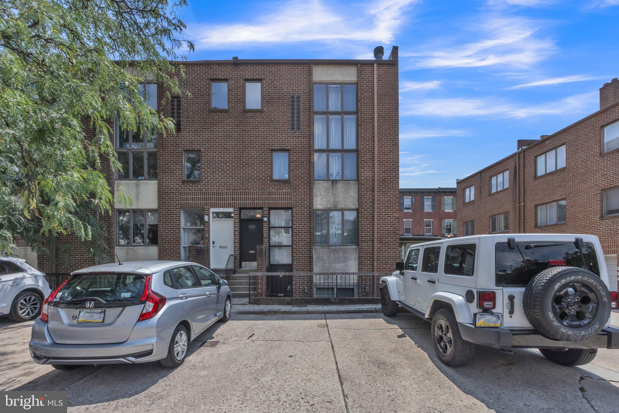 GRADUATE HOSPITAL - Residential Lease