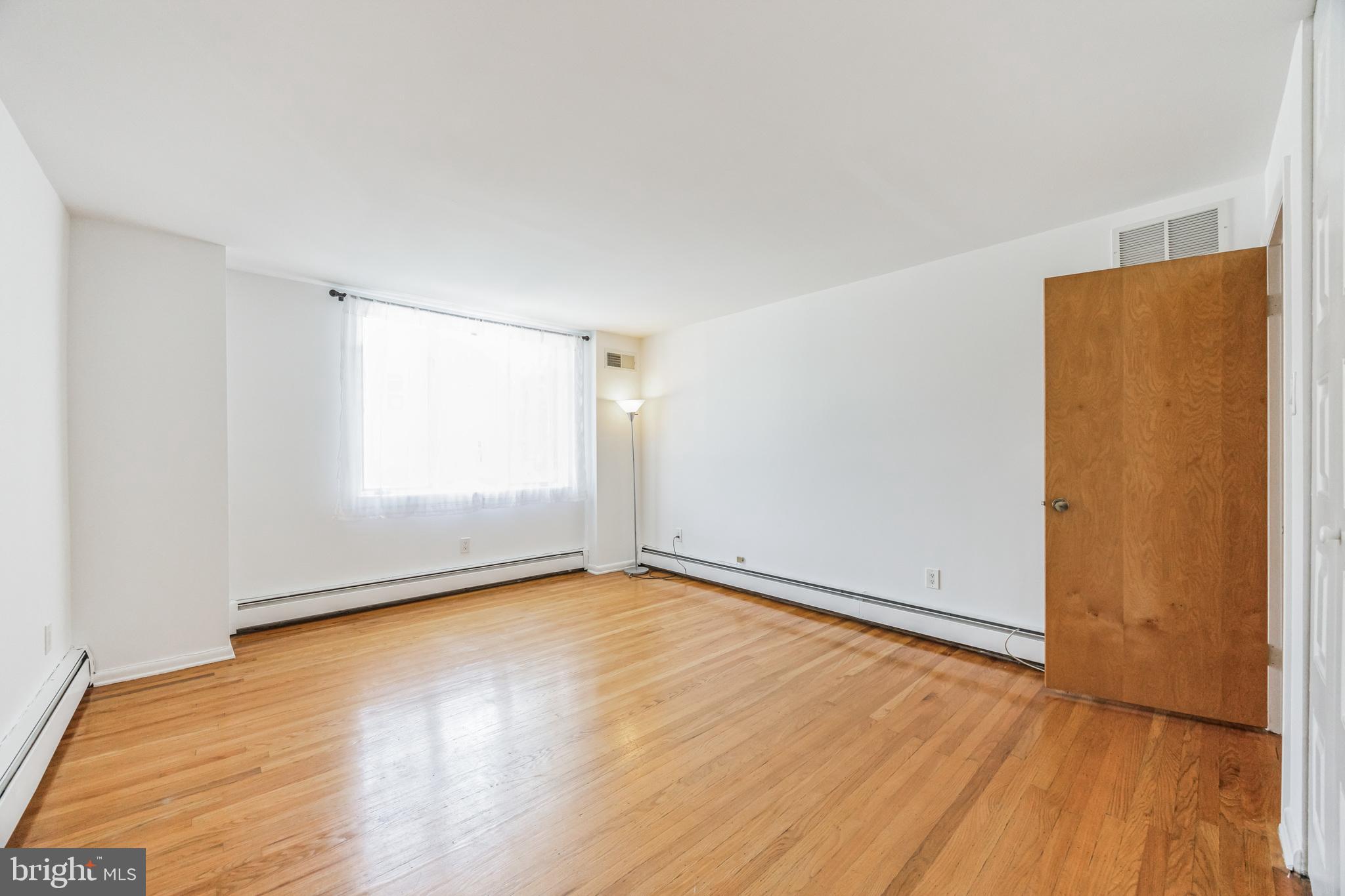 GRADUATE HOSPITAL - Residential Lease