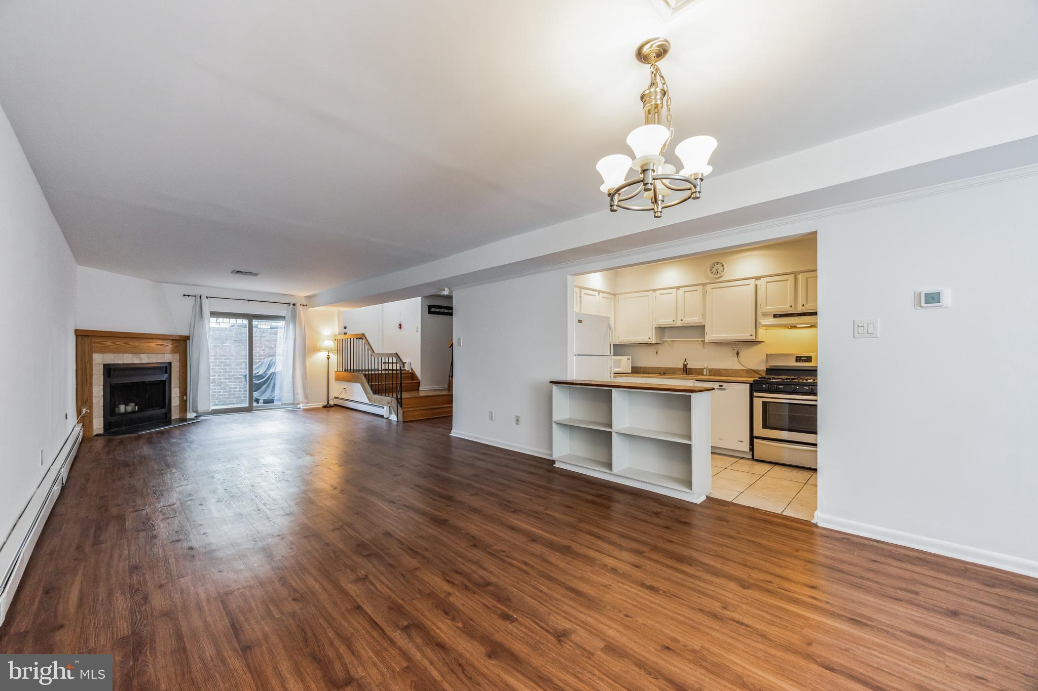 GRADUATE HOSPITAL - Residential Lease