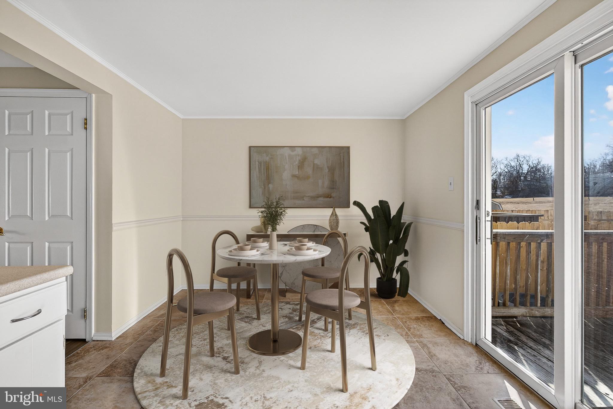 KINGS COURT - Residential