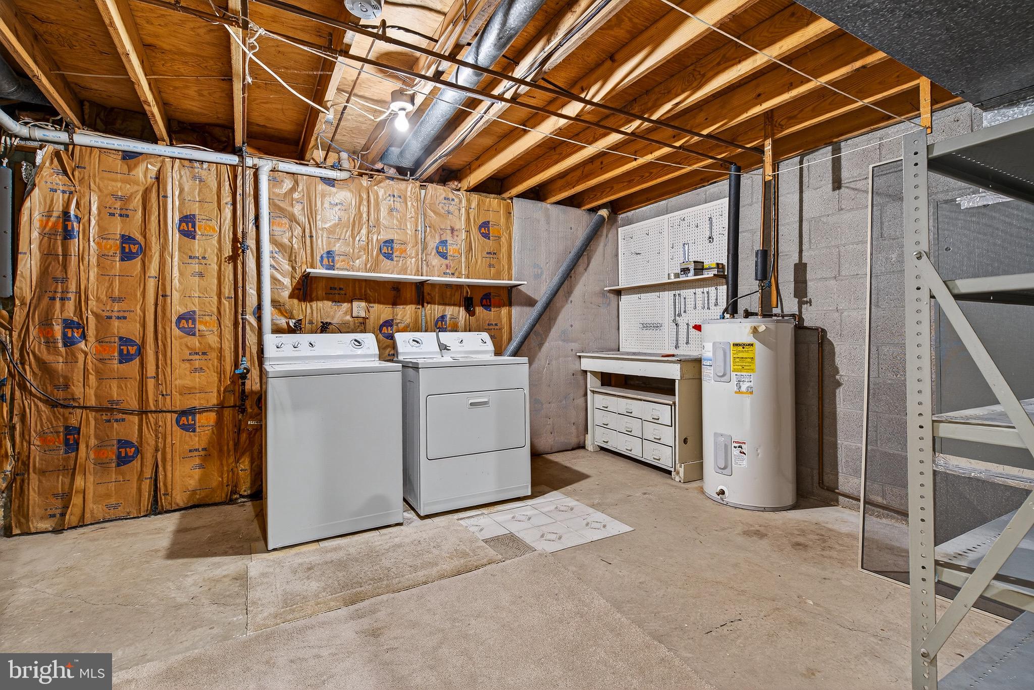 KINGS COURT - Residential