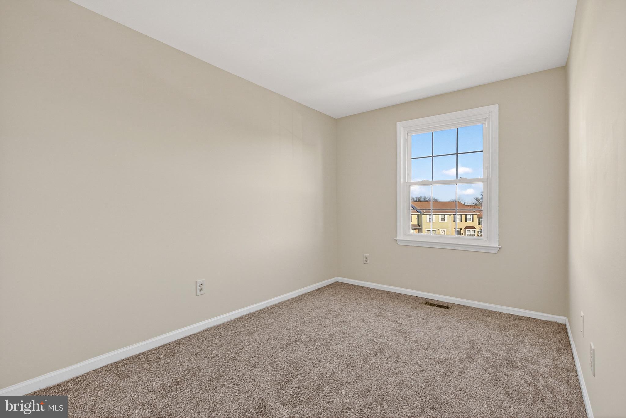 KINGS COURT - Residential