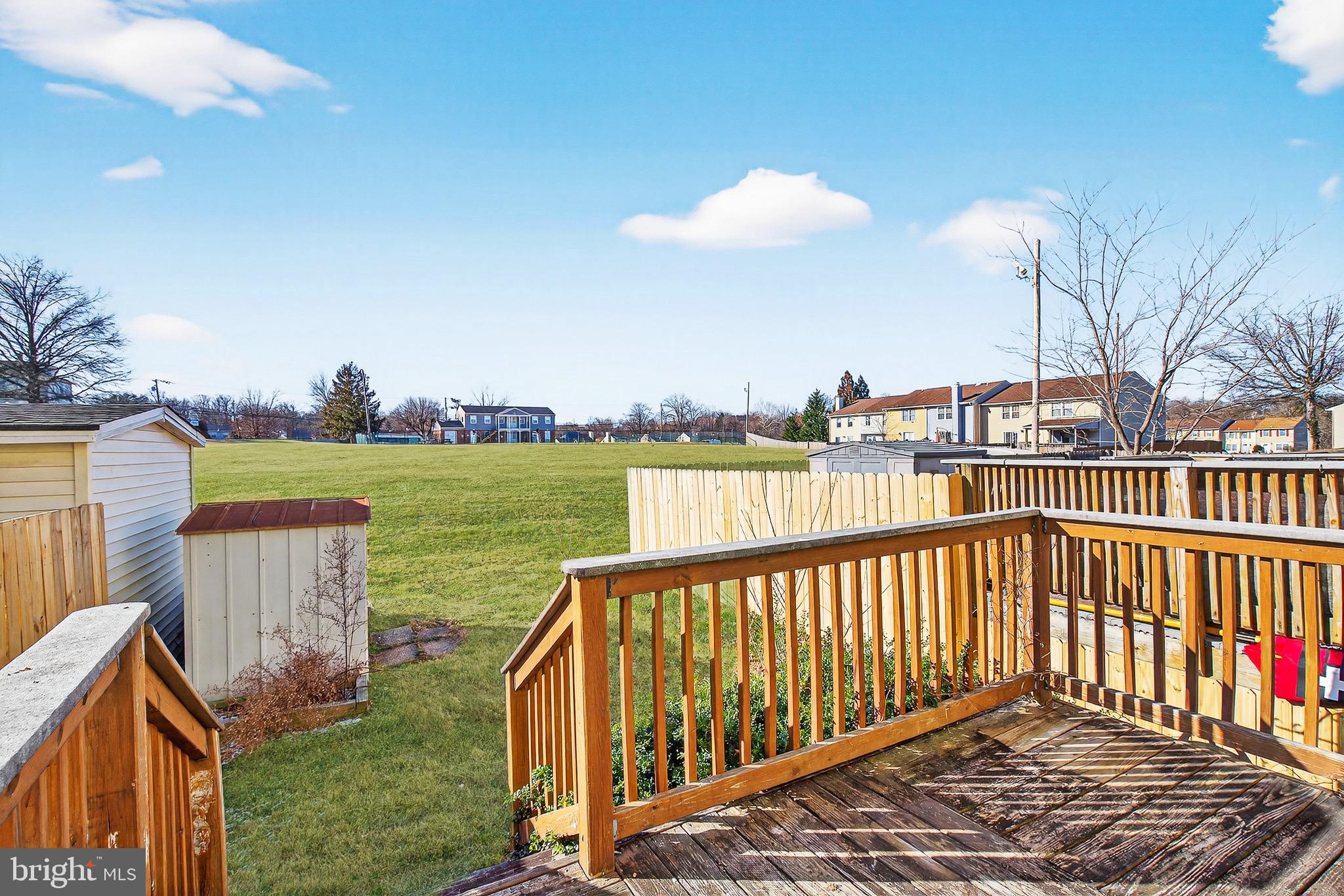 KINGS COURT - Residential