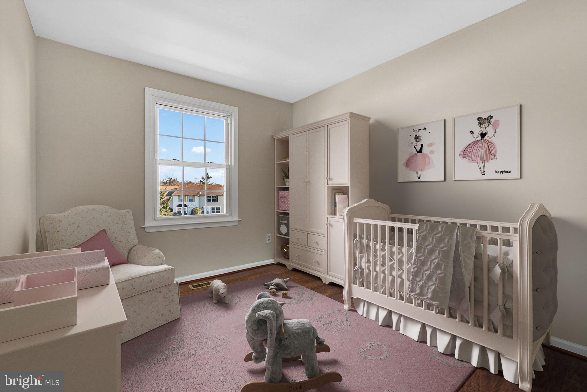 KINGS COURT - Residential