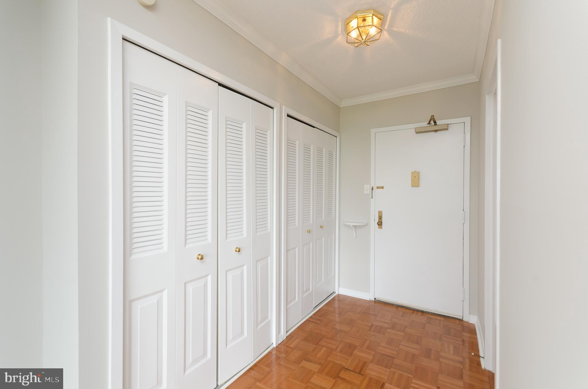 SKYLINE PLAZA - Residential