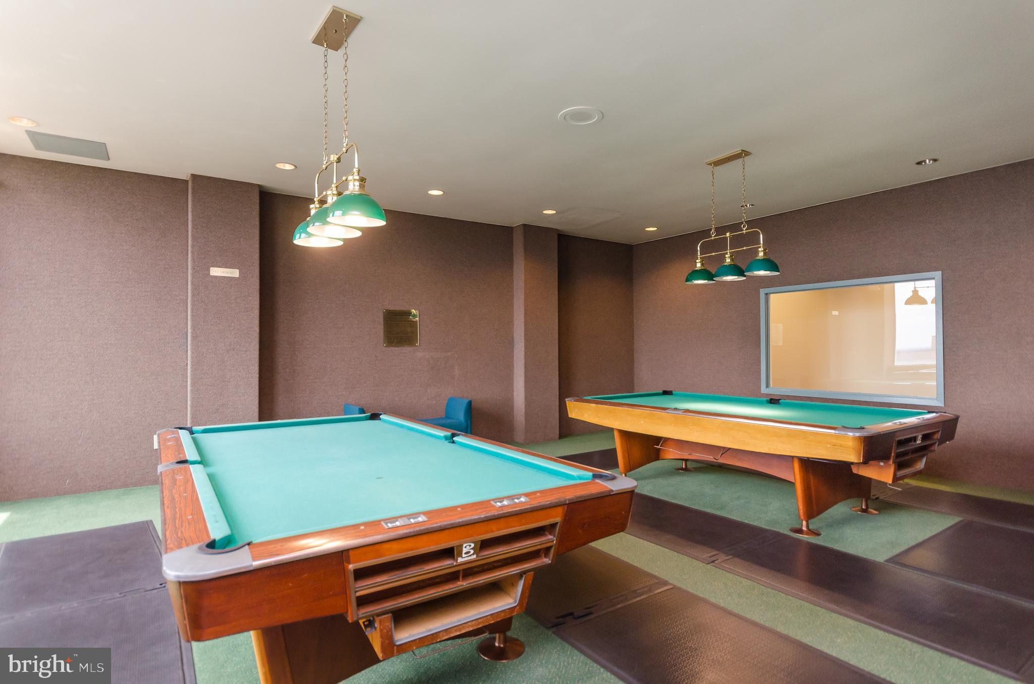 SKYLINE PLAZA - Residential