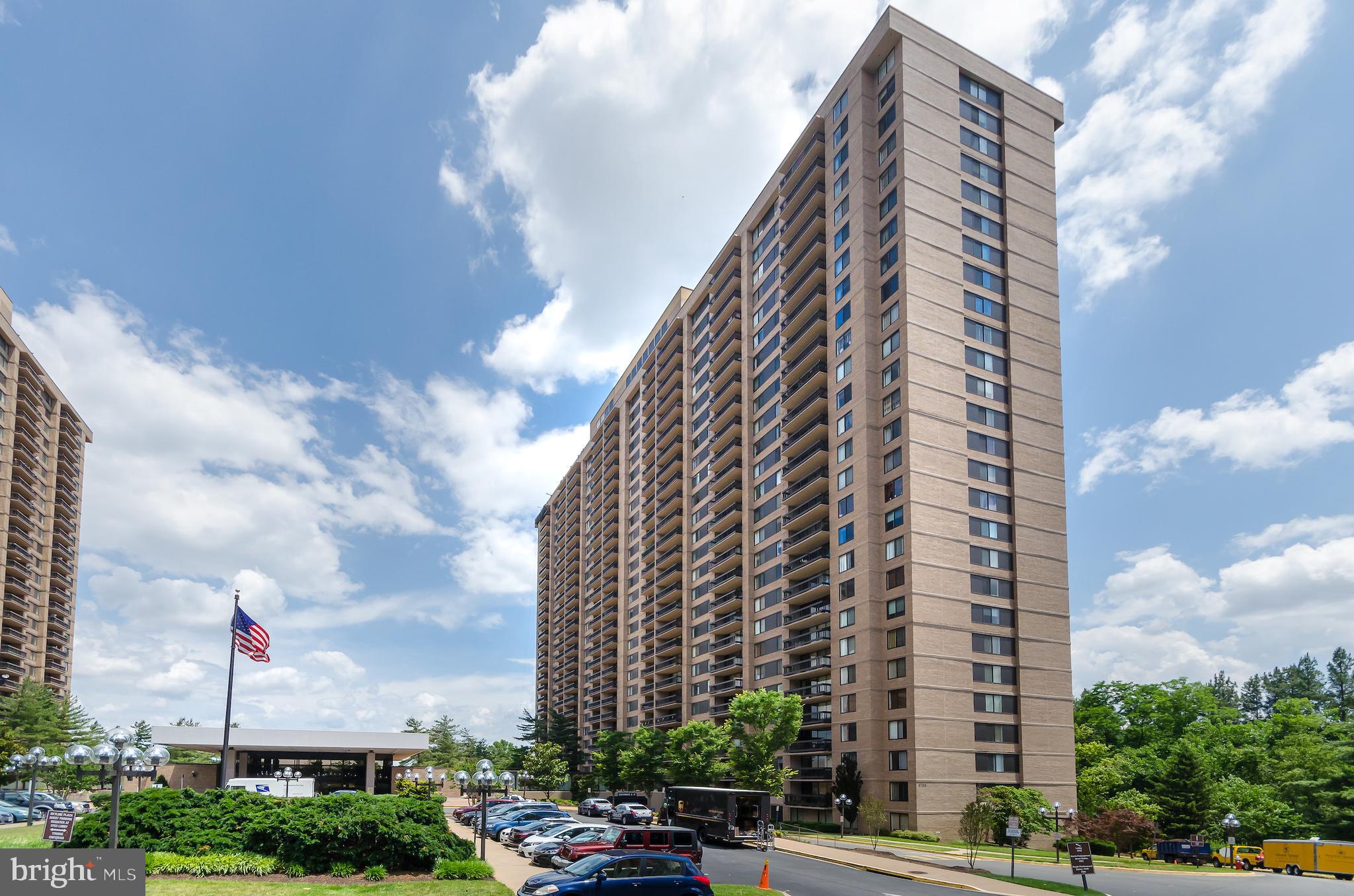 SKYLINE PLAZA - Residential