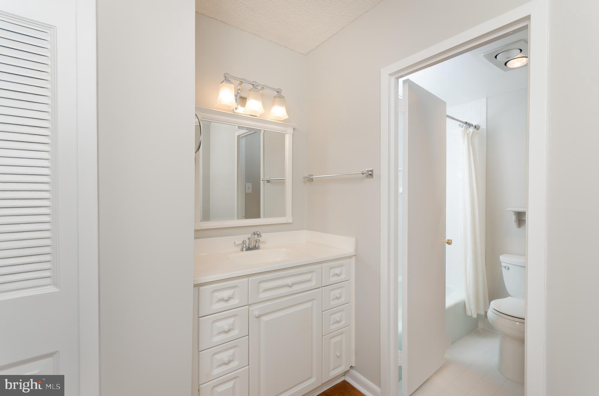 SKYLINE PLAZA - Residential