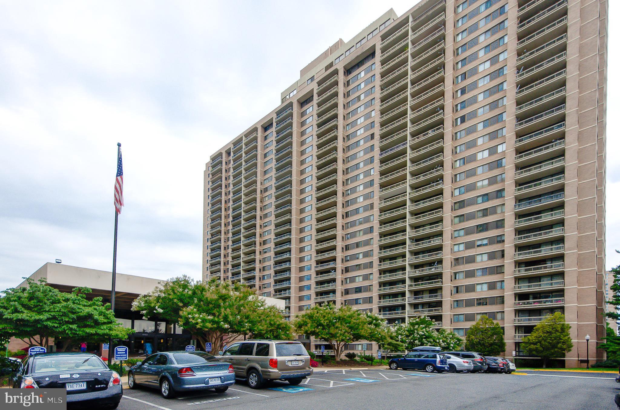 SKYLINE PLAZA - Residential