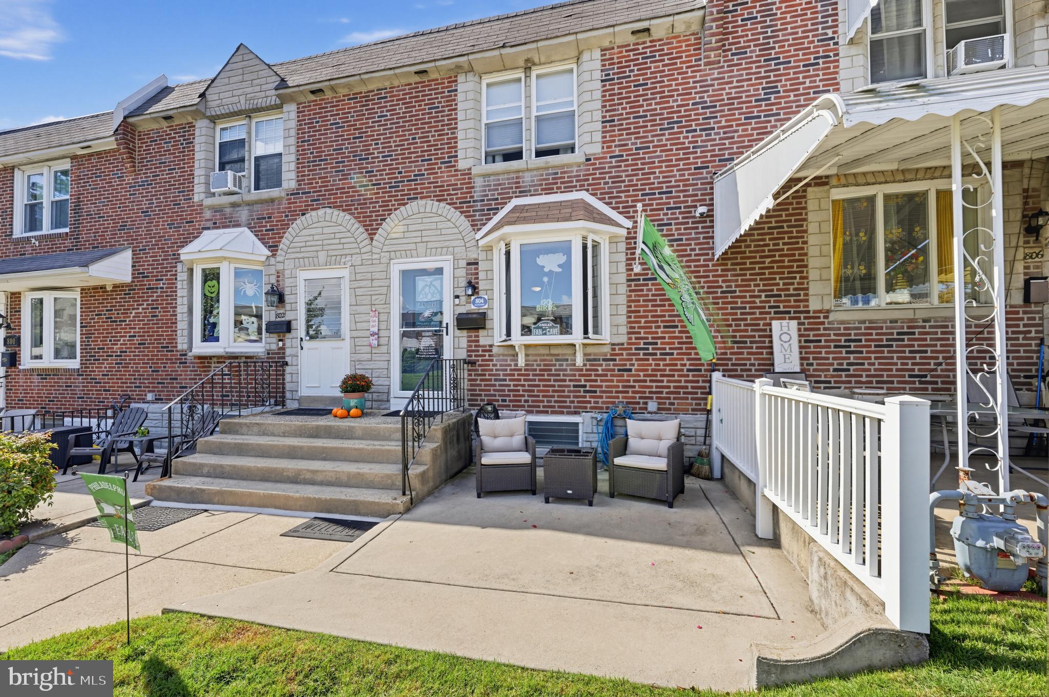 804 HILLCREST DRIVE