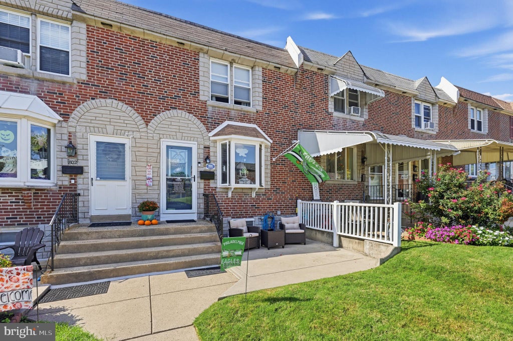 Photo of 804 Hillcrest Drive, GLENOLDEN, PA 19036 (MLS # PADE2125548)