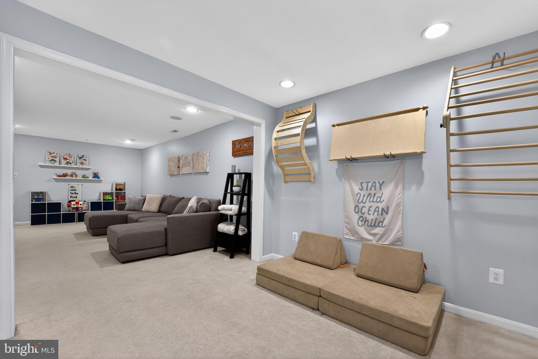 CHAPEL GROVE - Residential