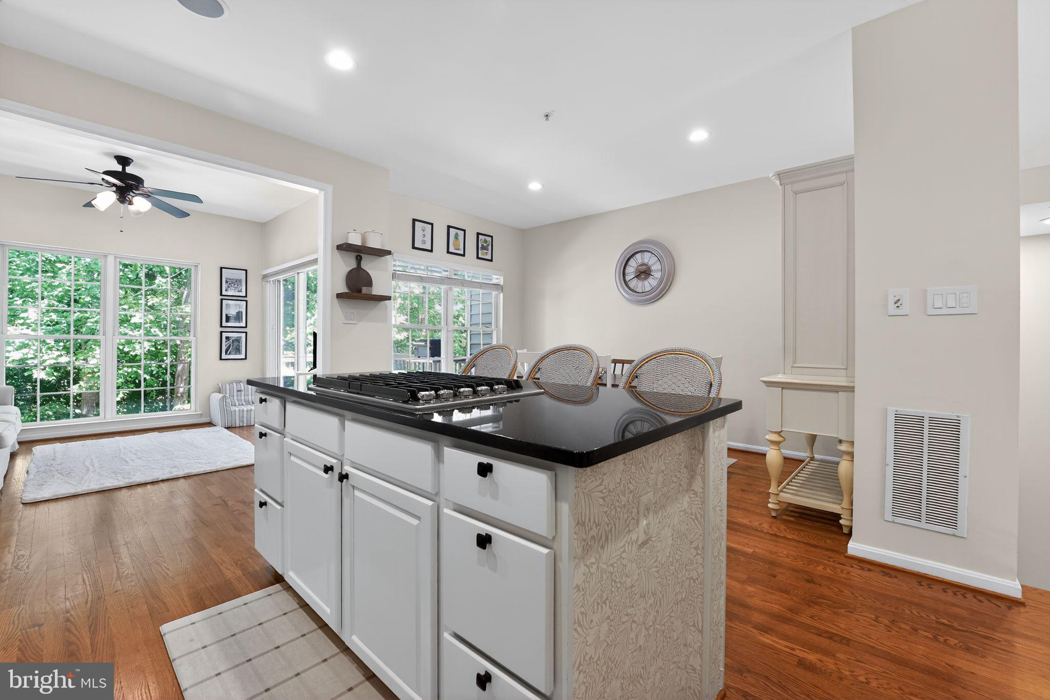 CHAPEL GROVE - Residential