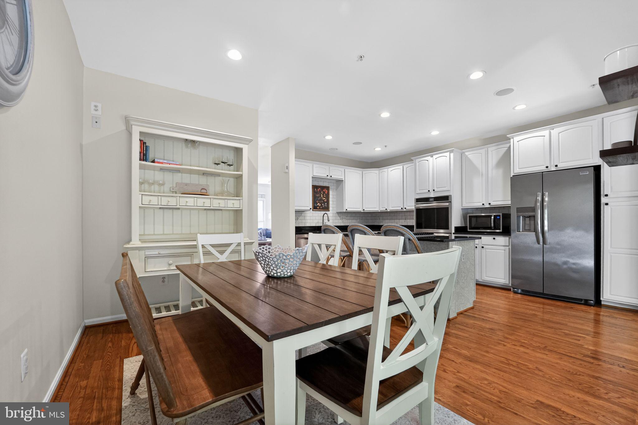 CHAPEL GROVE - Residential