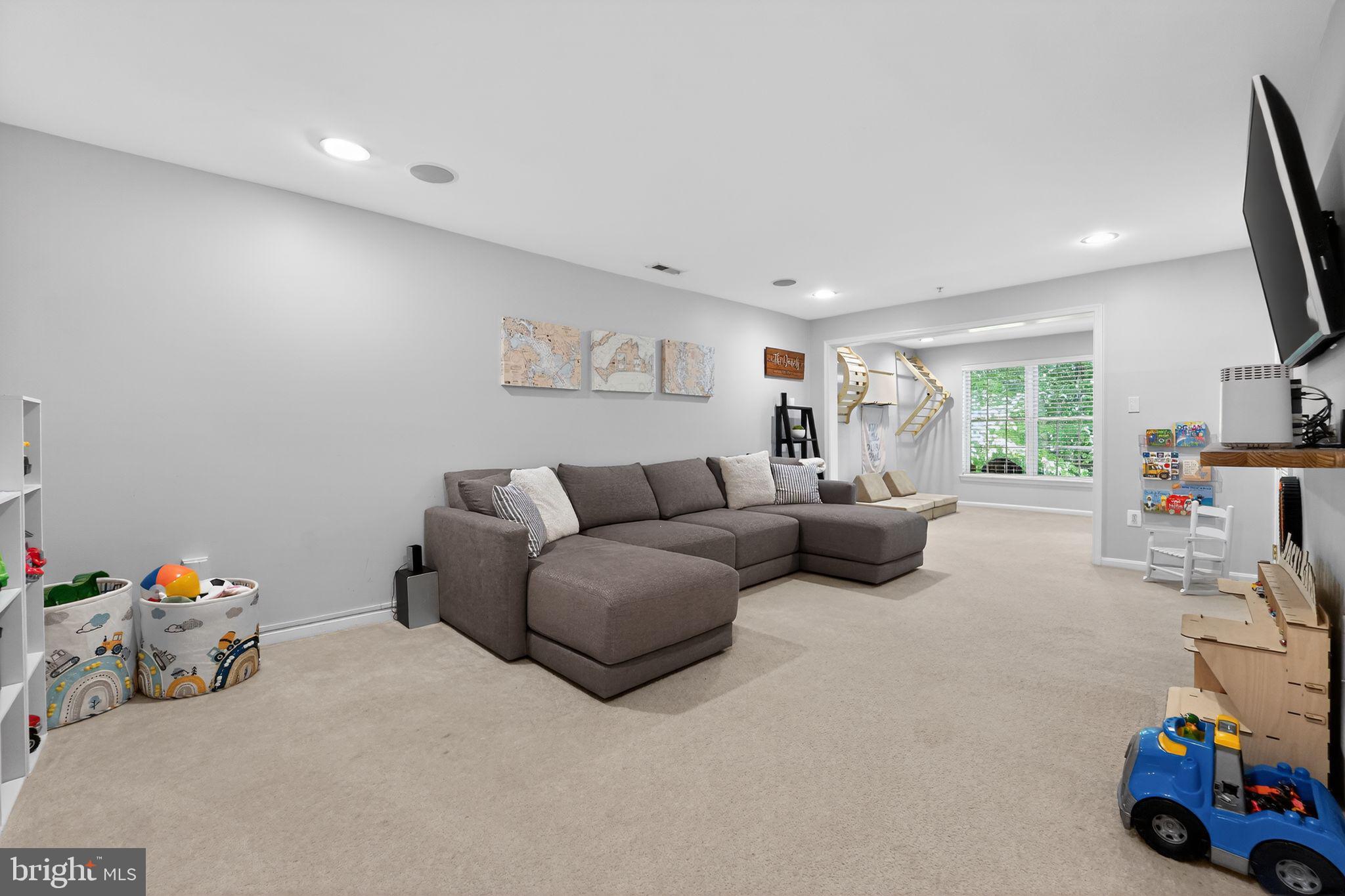 CHAPEL GROVE - Residential