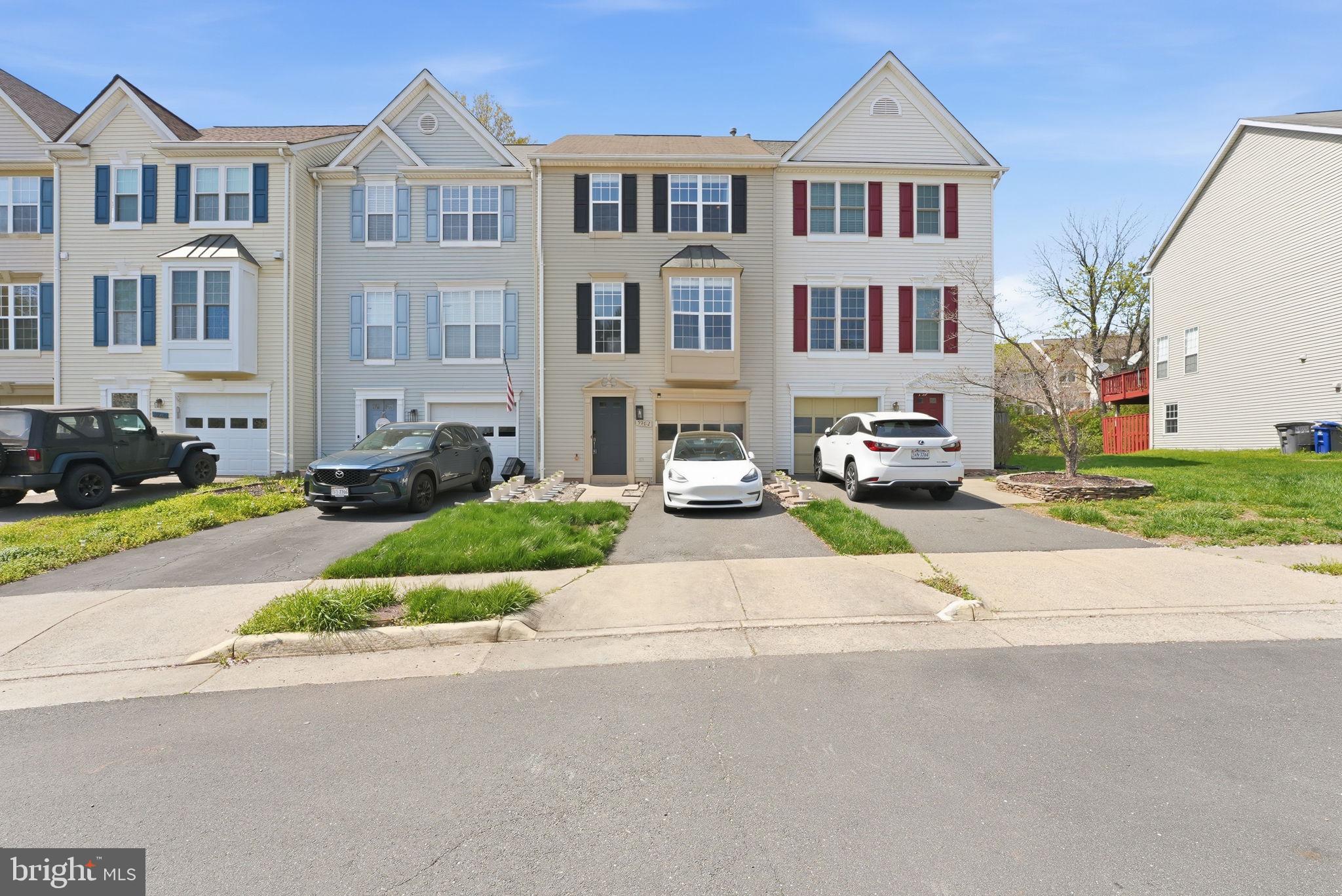 5982 MANORWOOD DRIVE