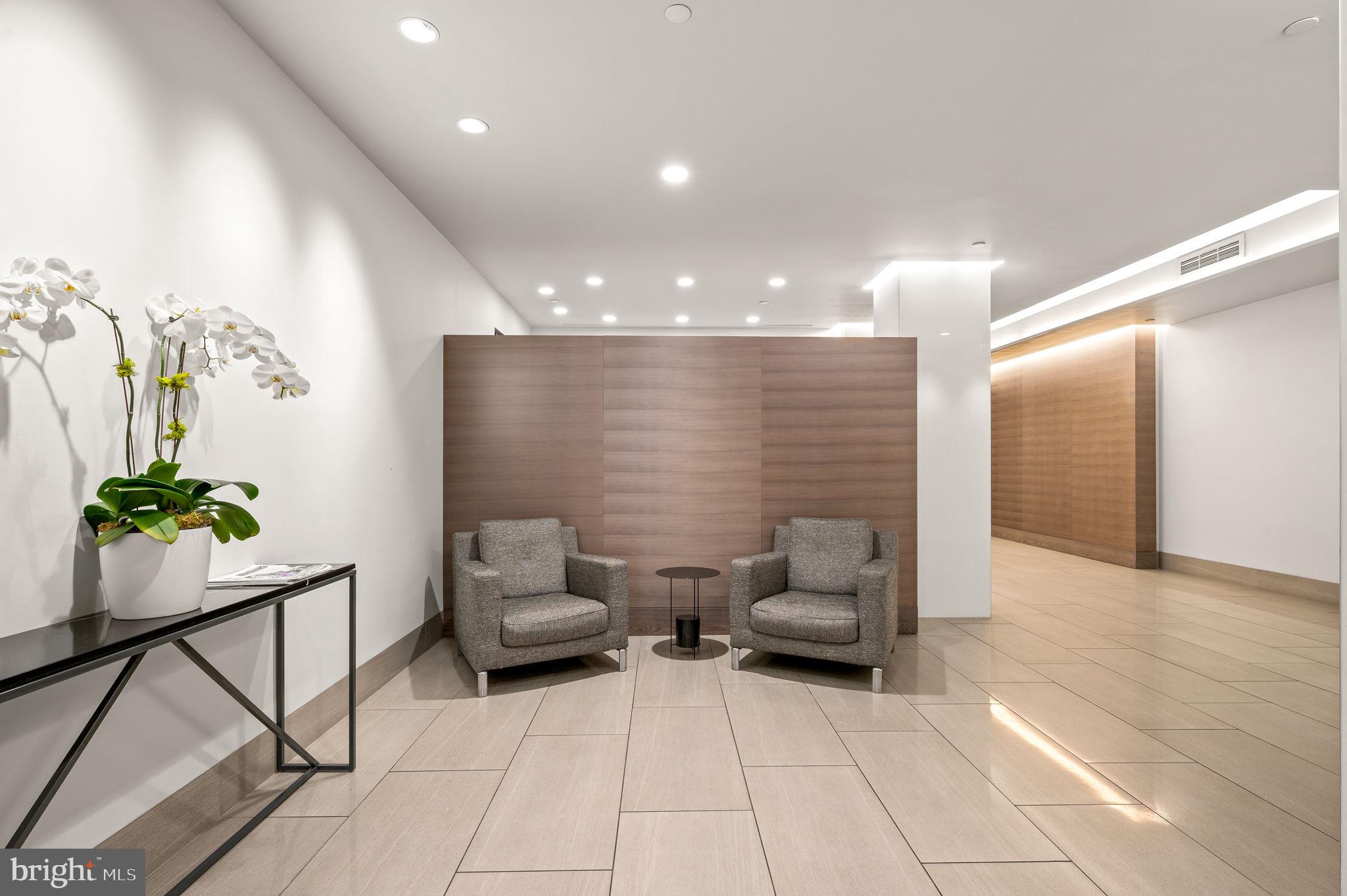 RITTENHOUSE SQUARE - Residential Lease