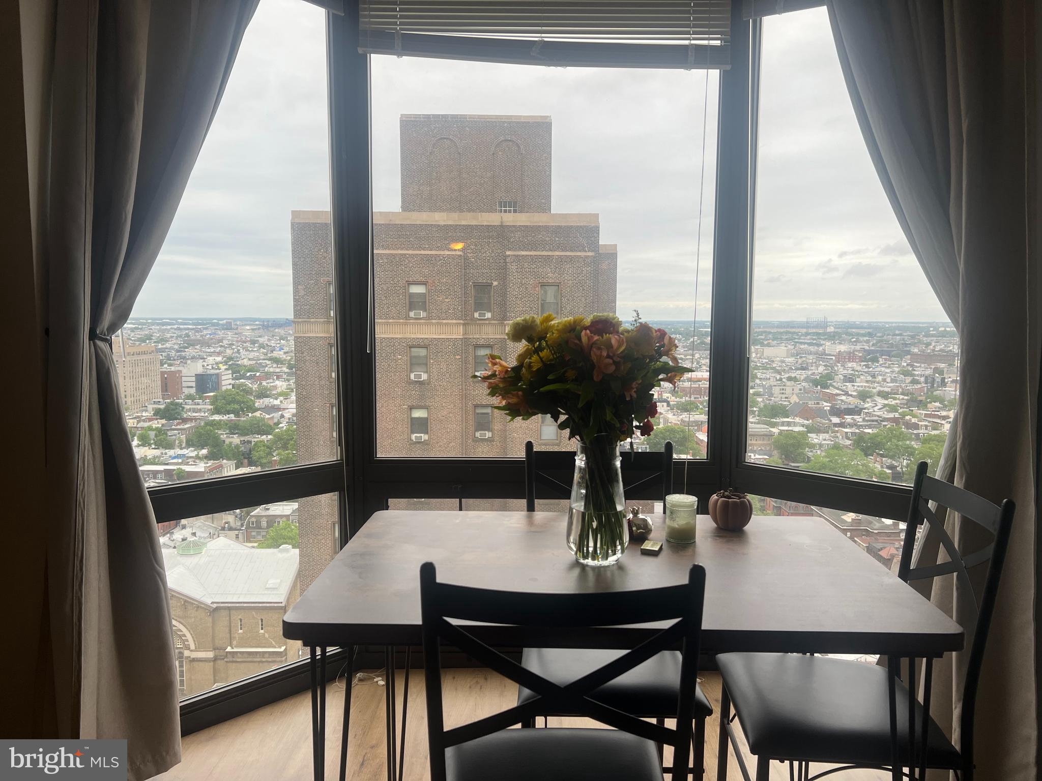 RITTENHOUSE SQUARE - Residential Lease