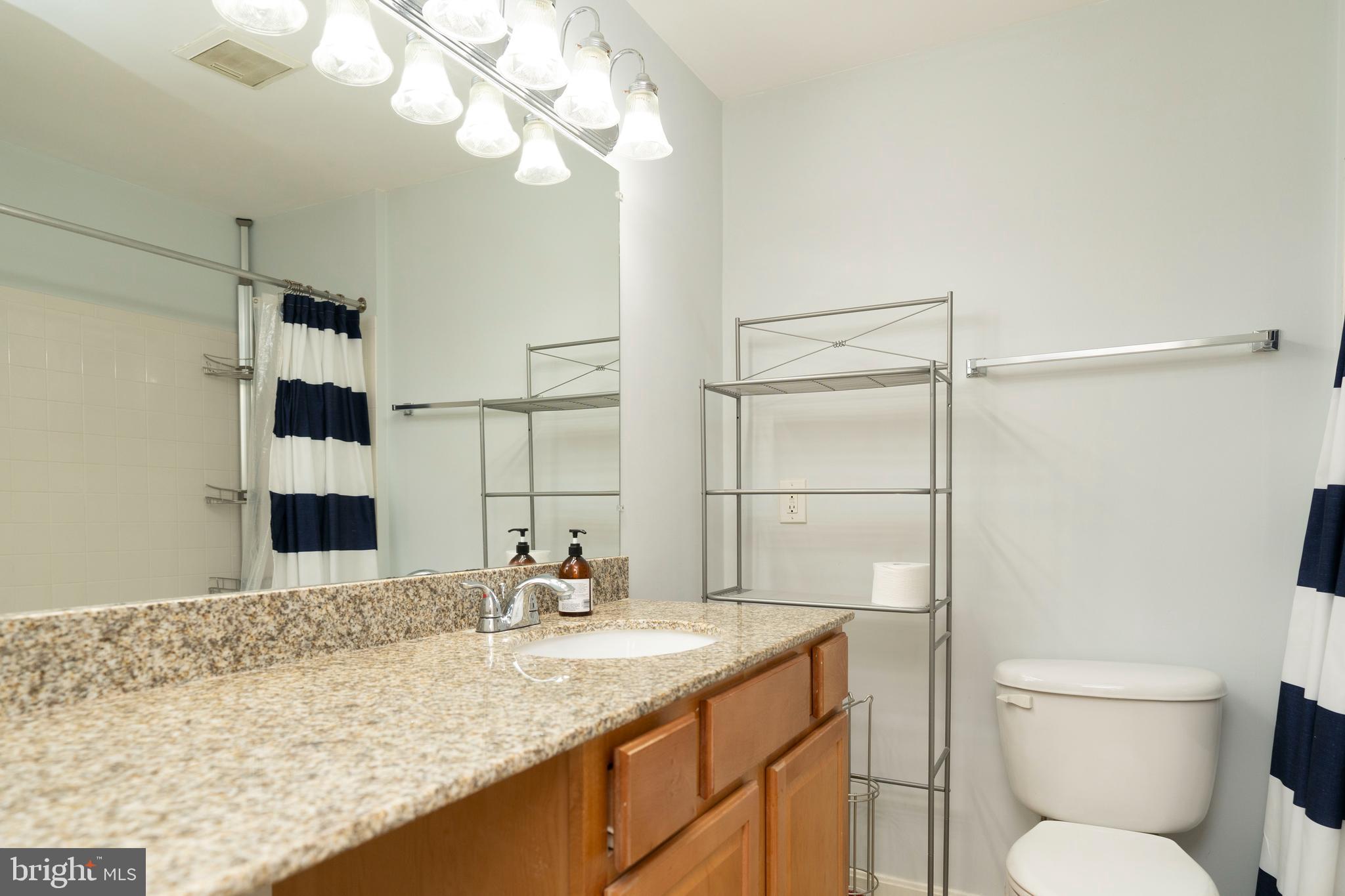 FOUR WINDS AT OAKTON - Residential