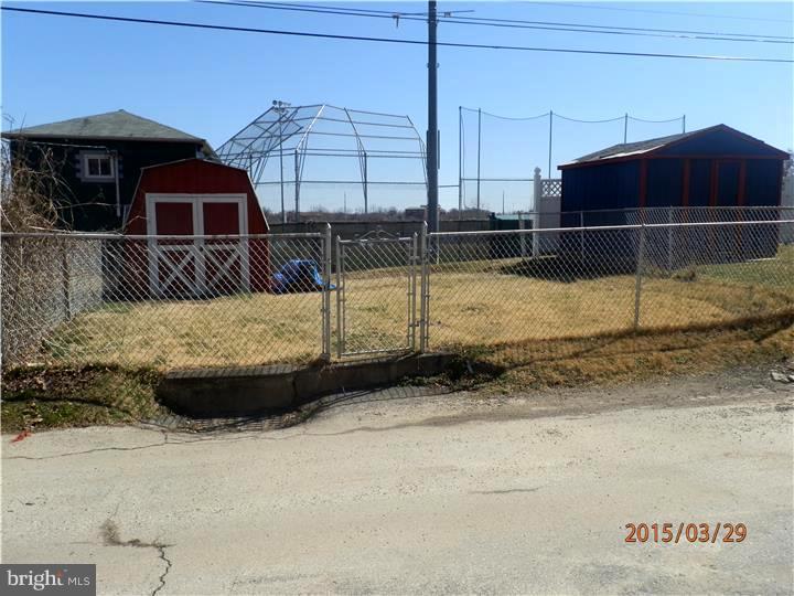 LEEDOM ESTS - Residential