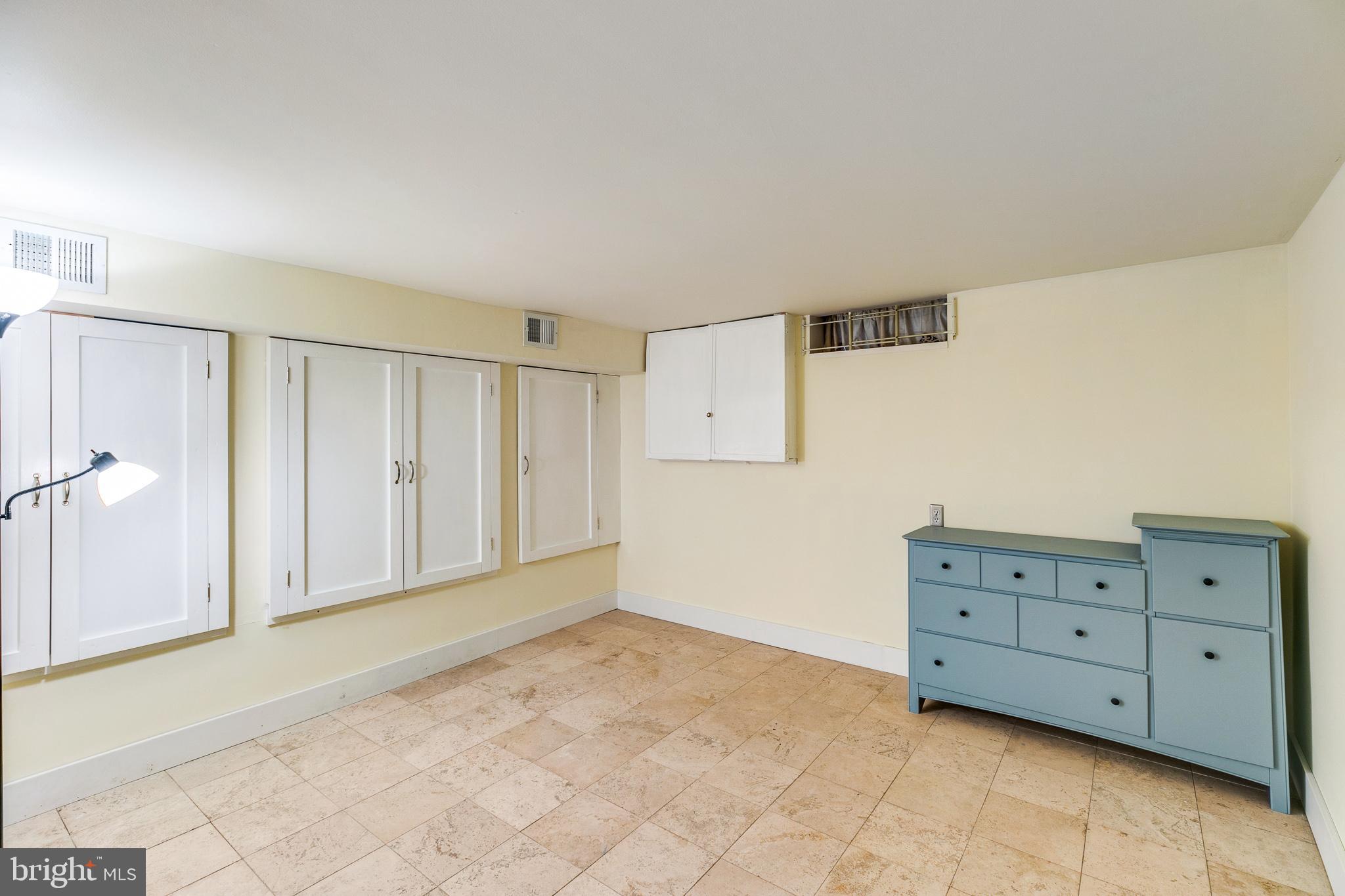 RITTENHOUSE SQUARE - Residential Lease