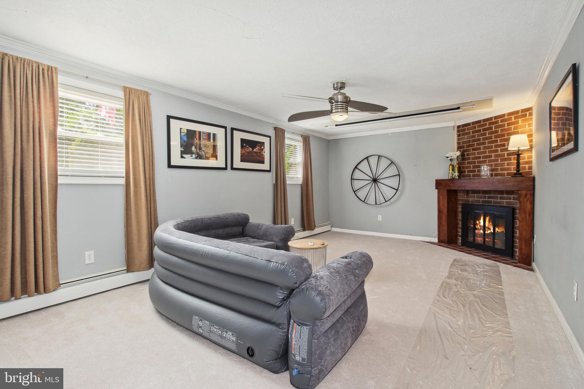 VALLEY VIEW - Residential