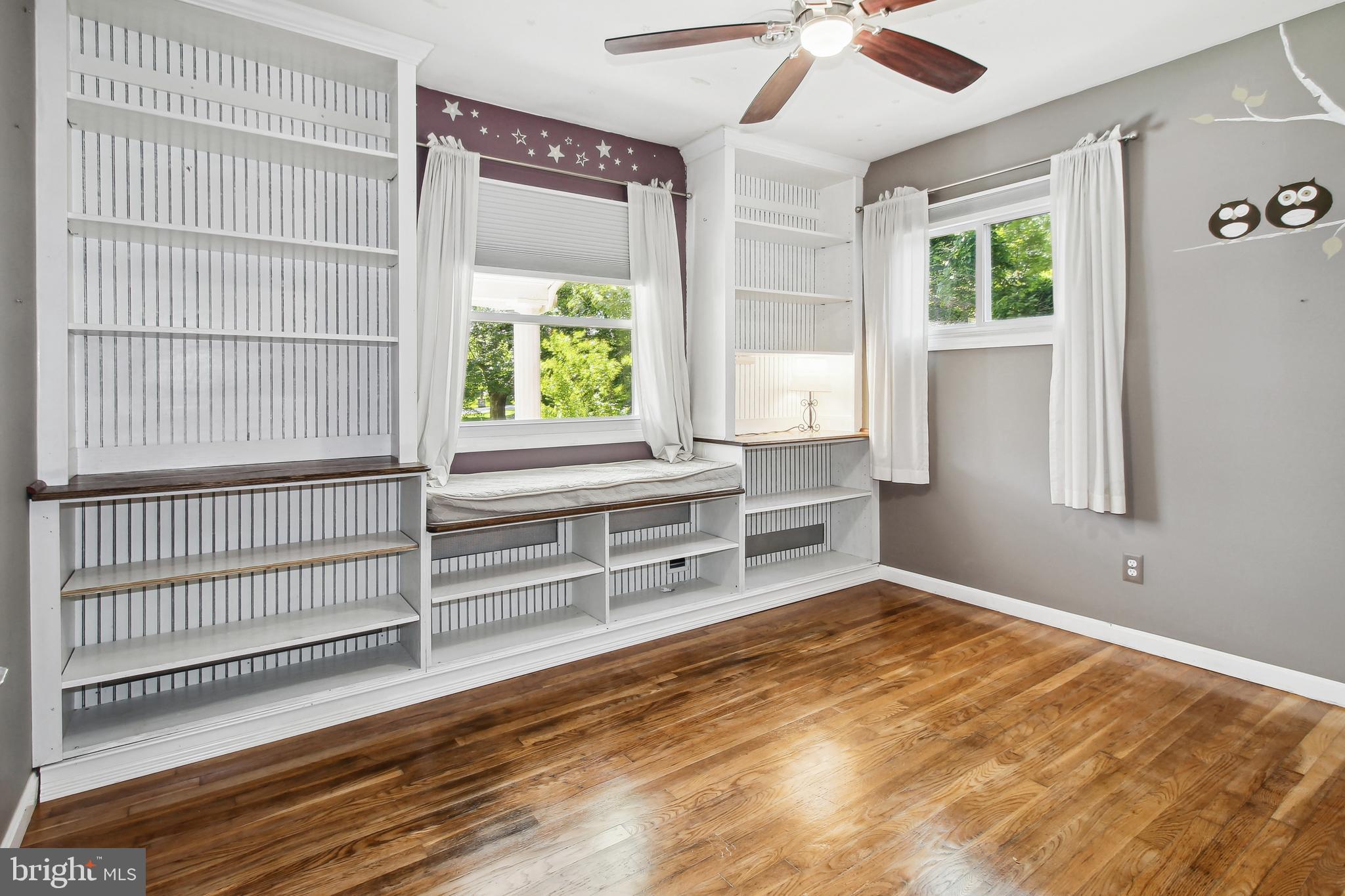 VALLEY VIEW - Residential