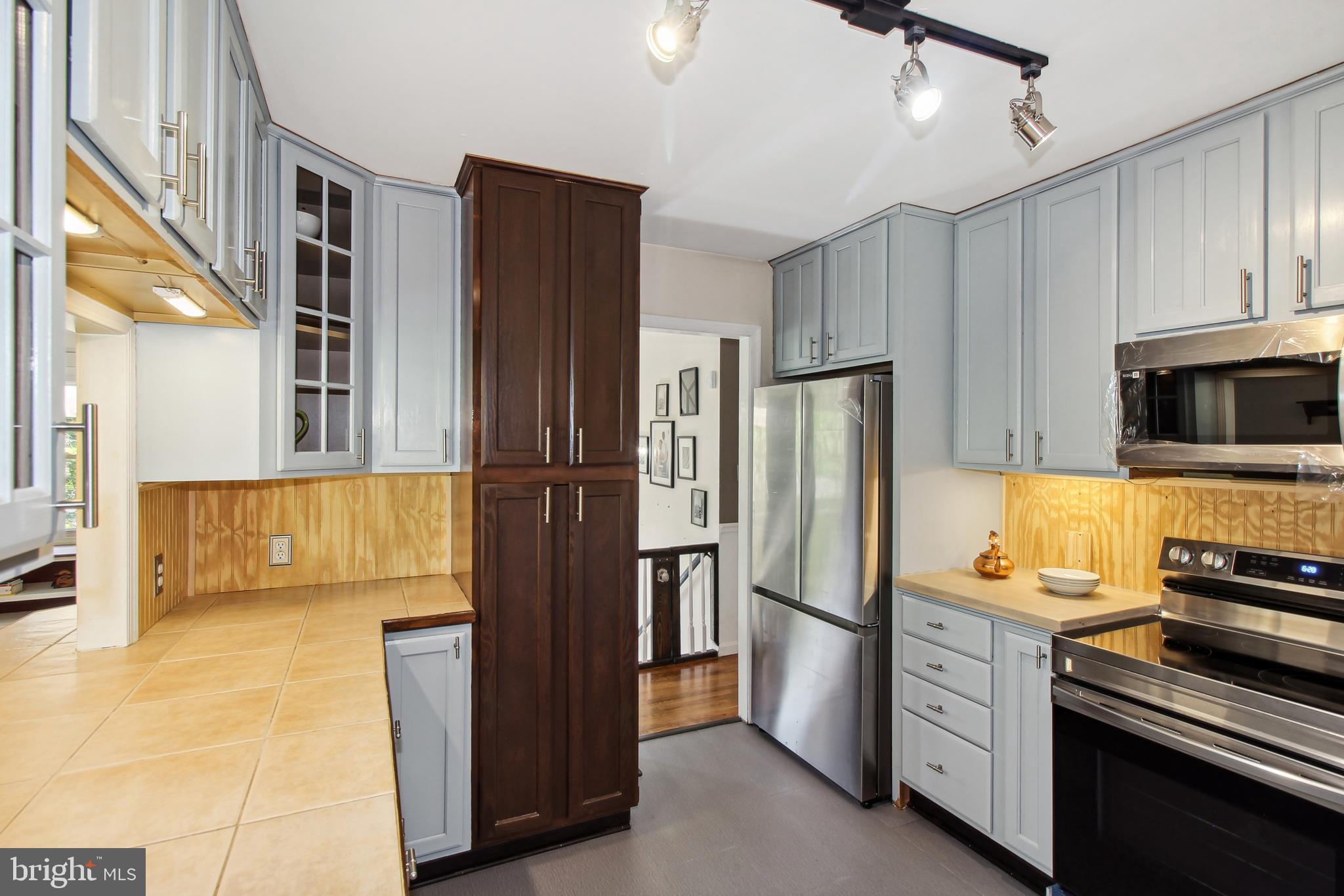 VALLEY VIEW - Residential