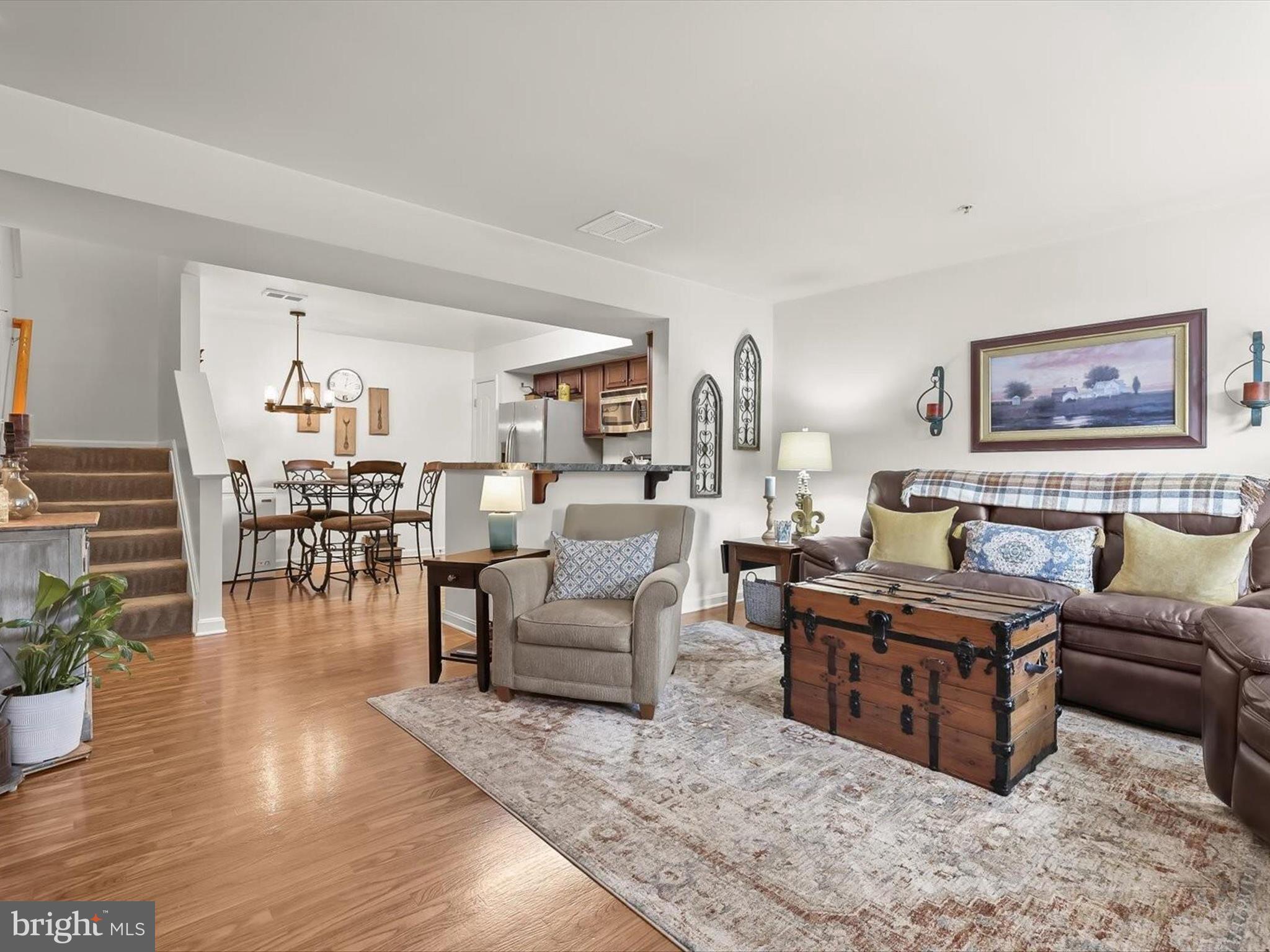 1909 LENNOX DRIVE 90