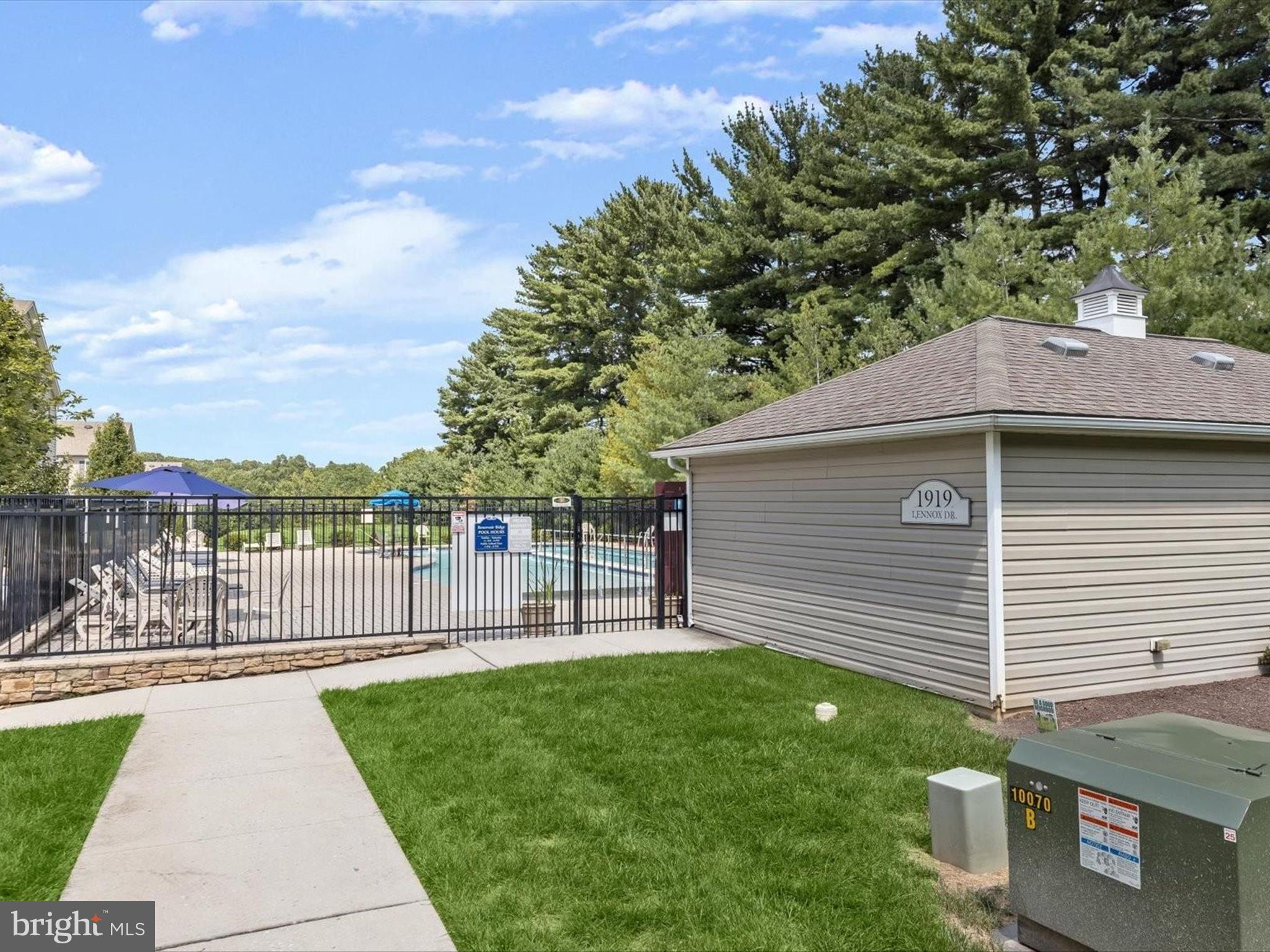 RESERVOIR RIDGE - Residential